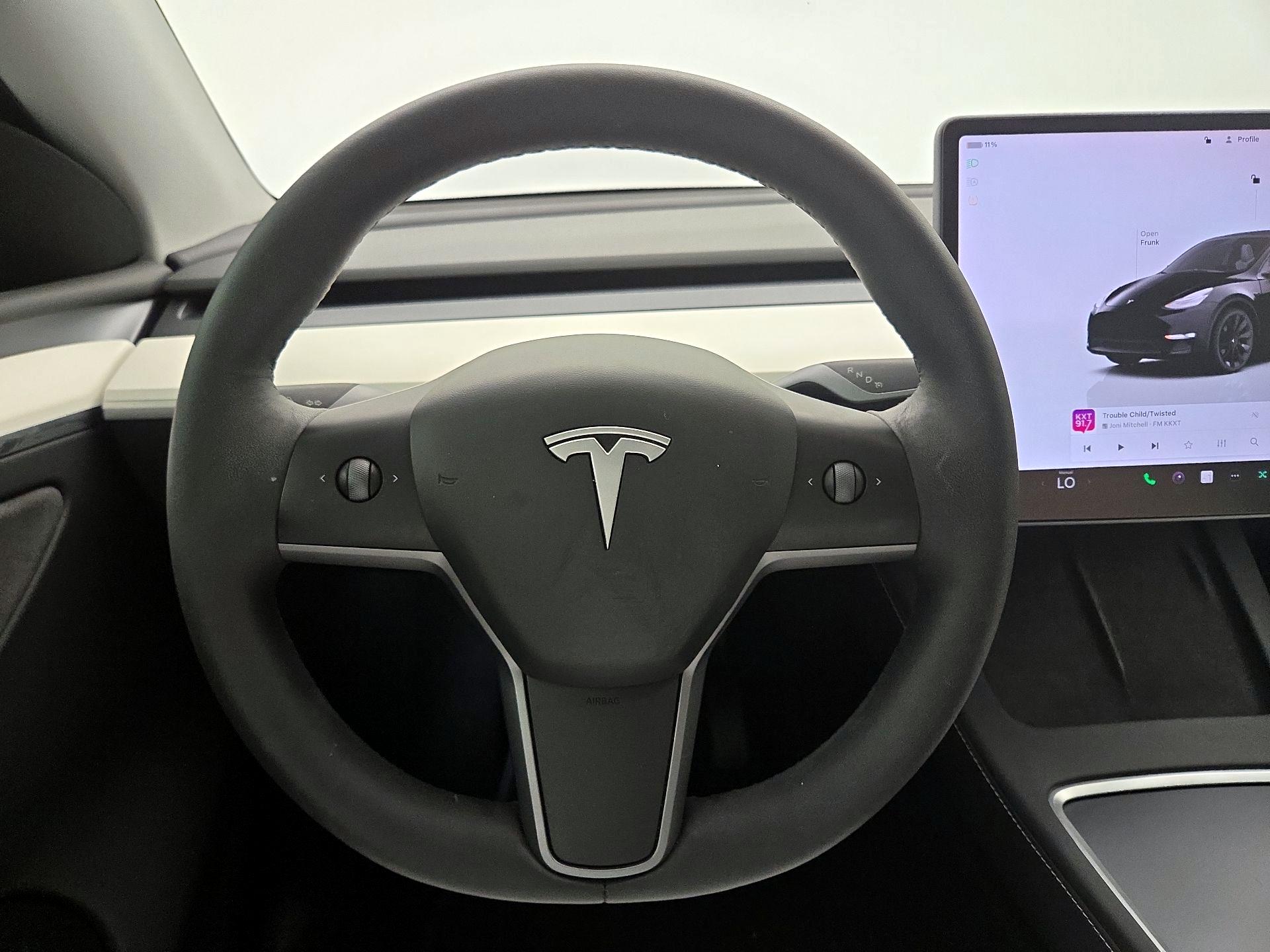 Thumbnail: 2023 Tesla Model Y - 10