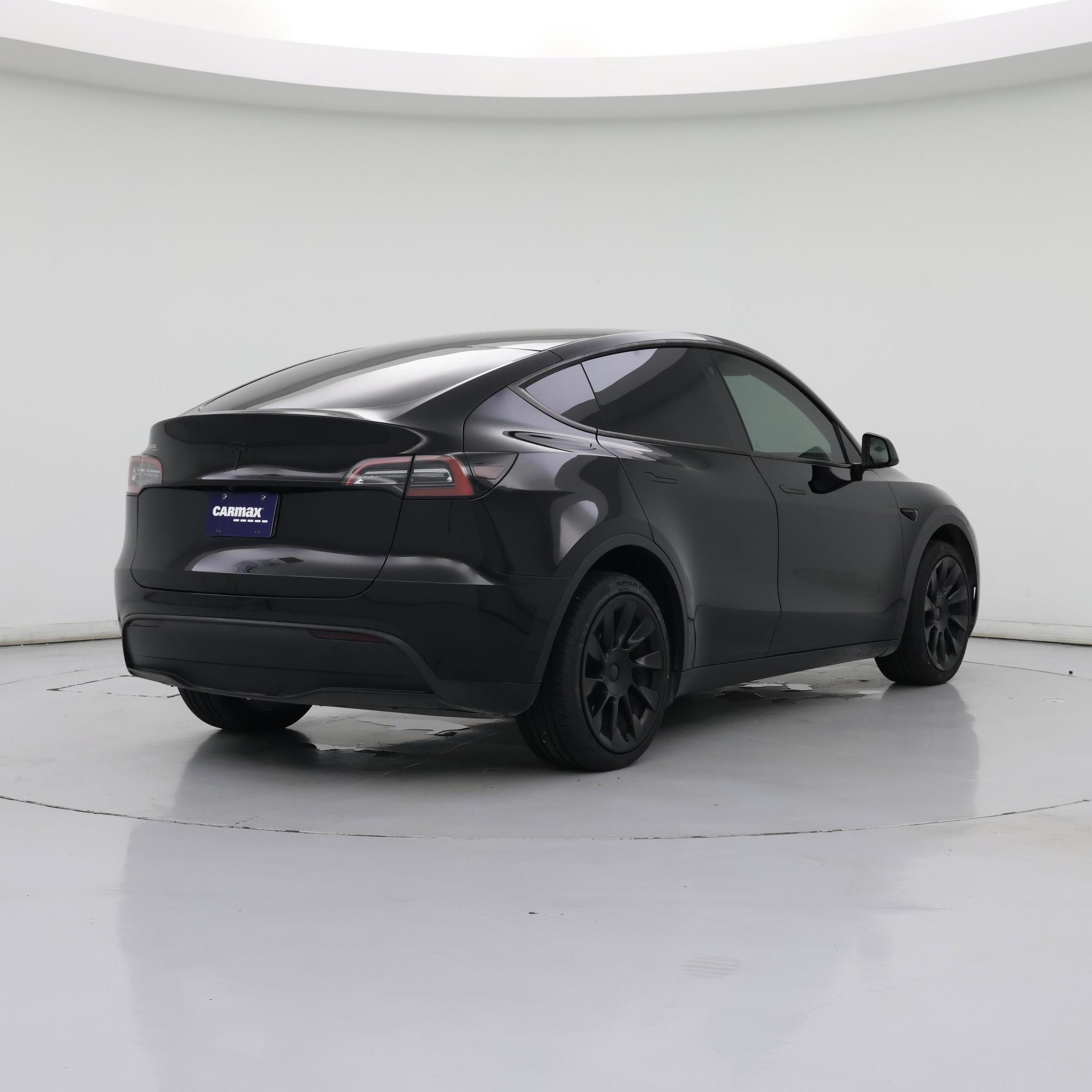 Thumbnail: 2023 Tesla Model Y - 8