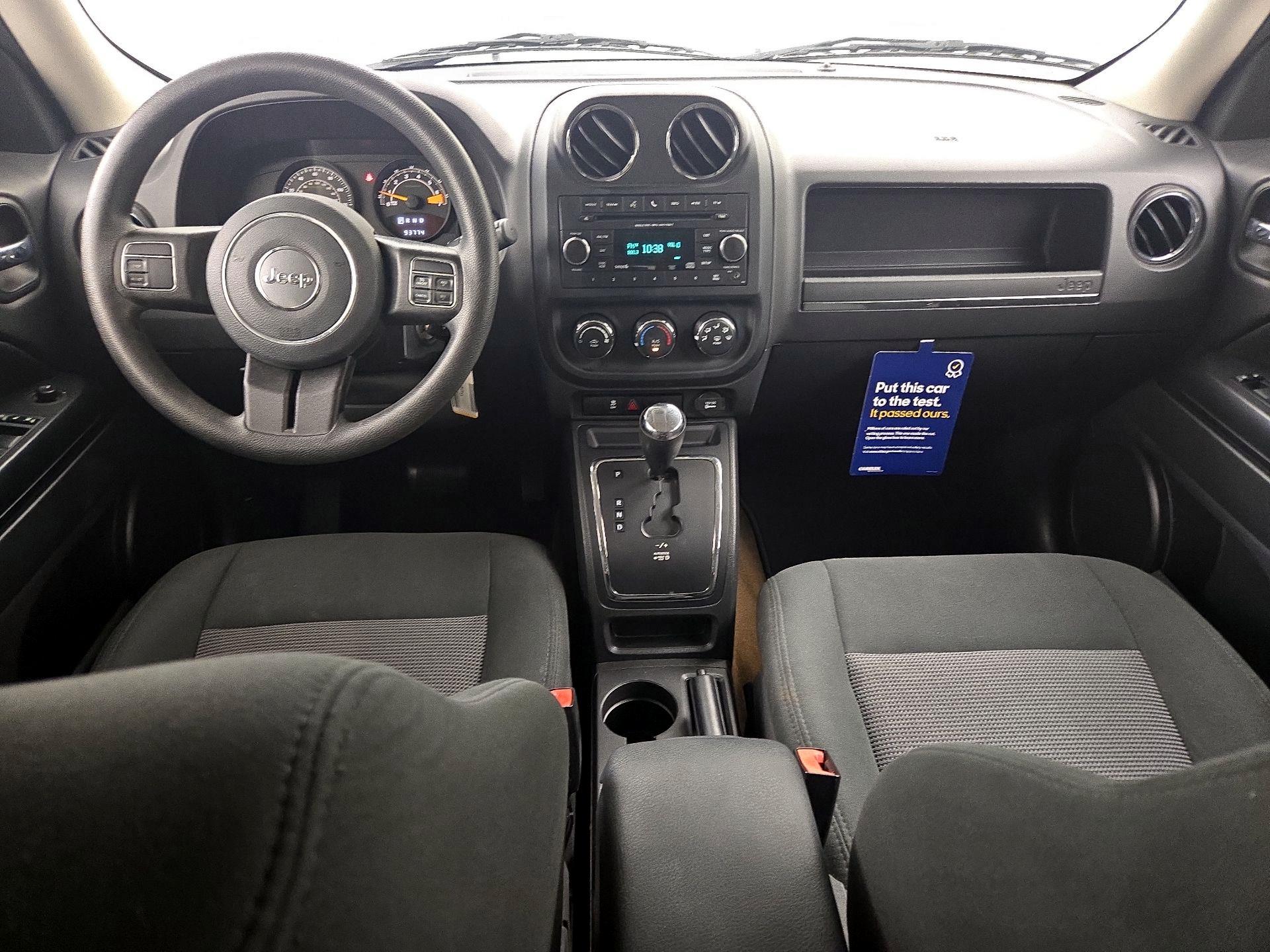 Thumbnail: 2016 Jeep Patriot - 9
