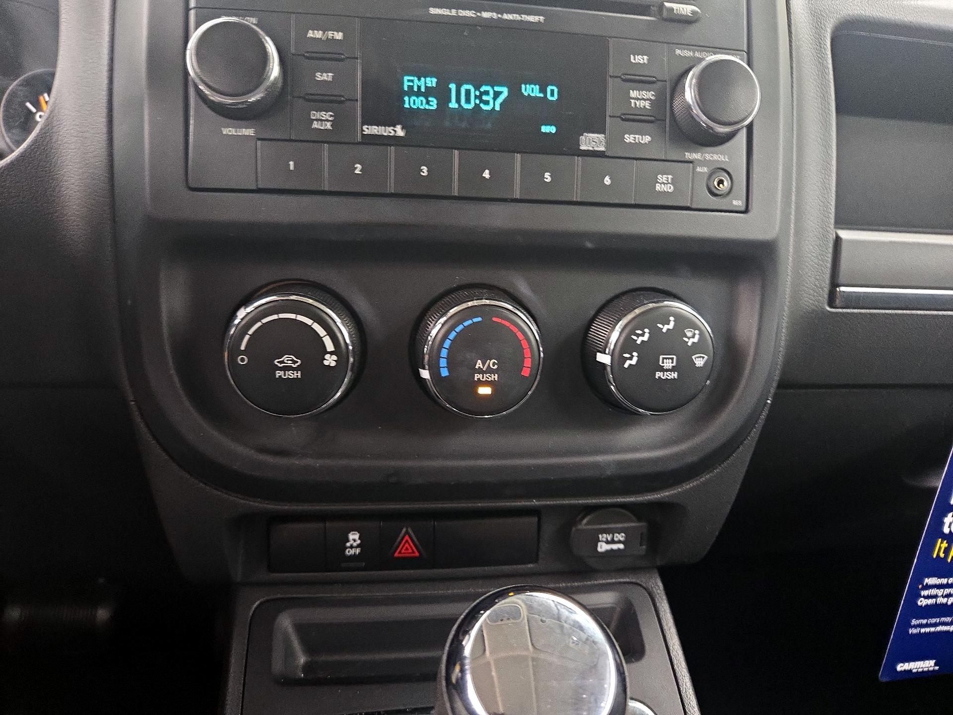 Thumbnail: 2016 Jeep Patriot - 14