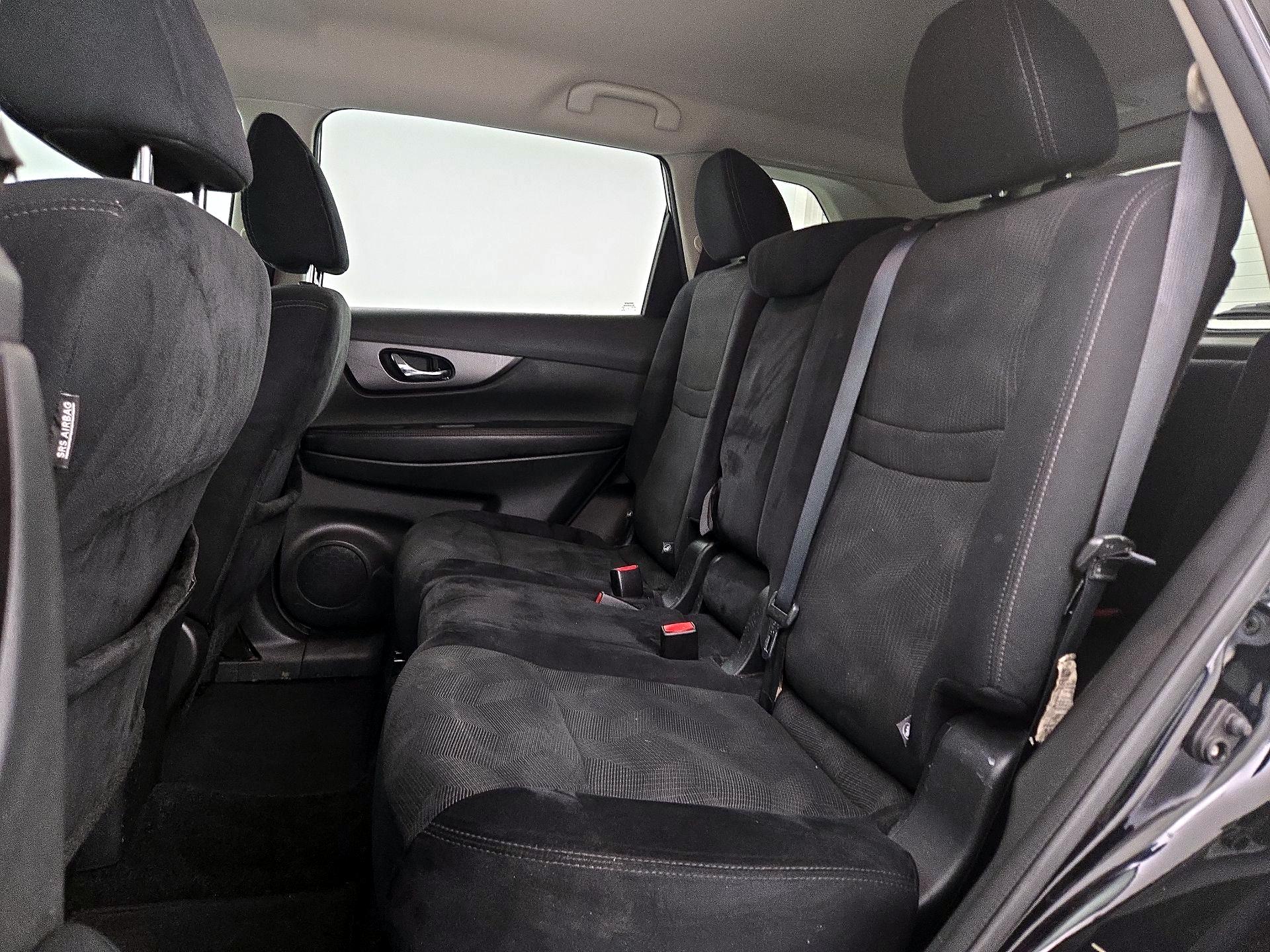 Thumbnail: 2016 Nissan Rogue - 19