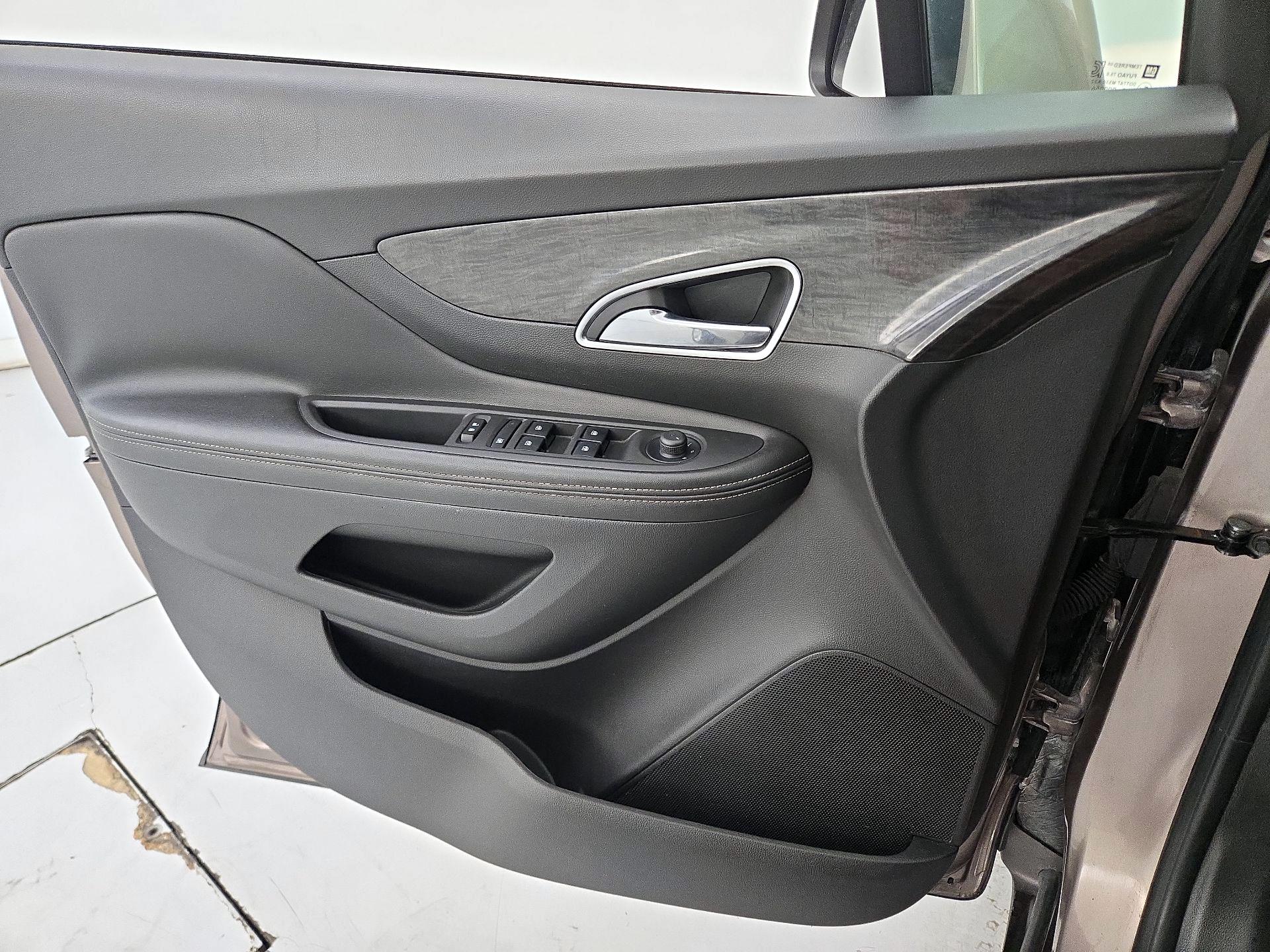 Thumbnail: 2015 Buick Encore - 12