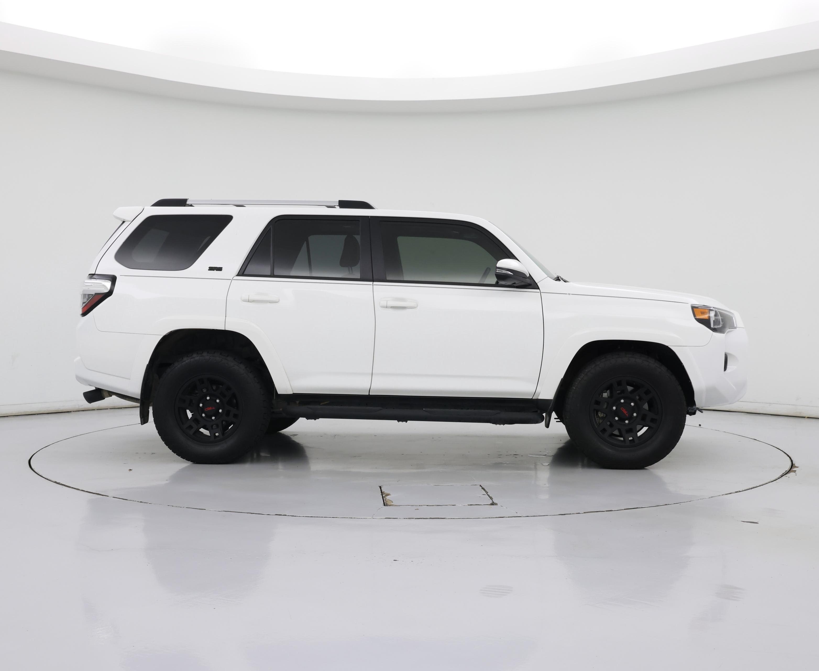 Thumbnail: 2023 Toyota 4Runner - 7