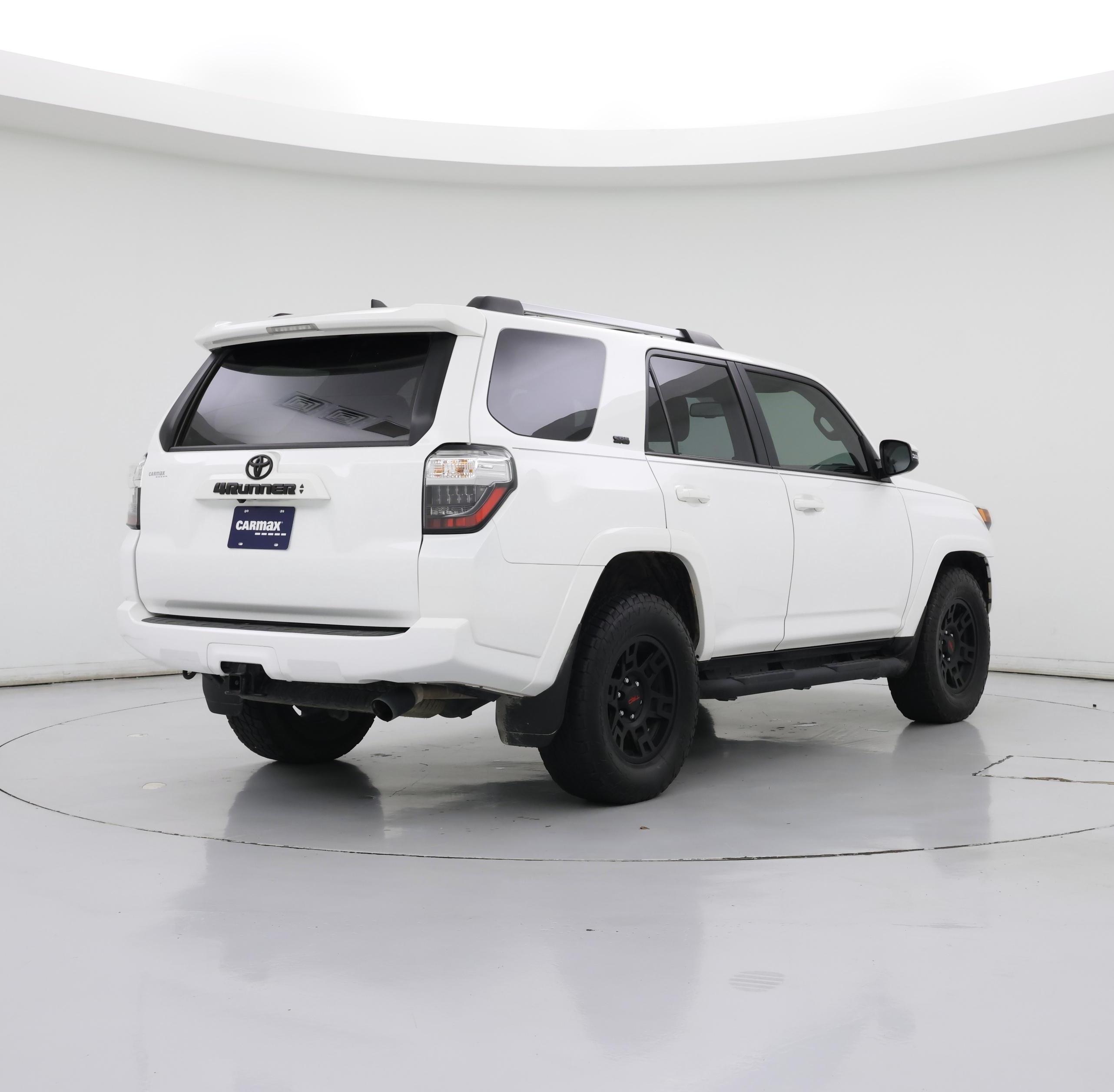 Thumbnail: 2023 Toyota 4Runner - 8