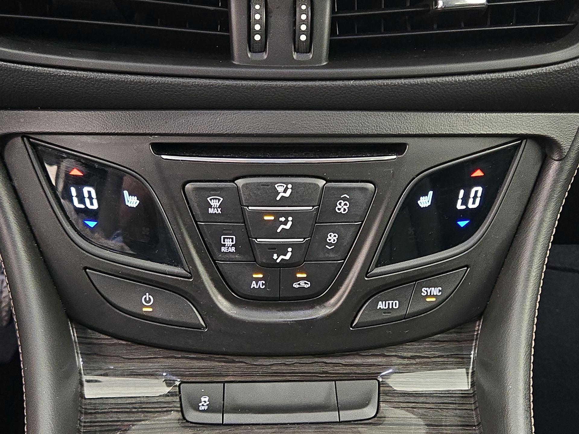Thumbnail: 2016 Buick Envision - 16