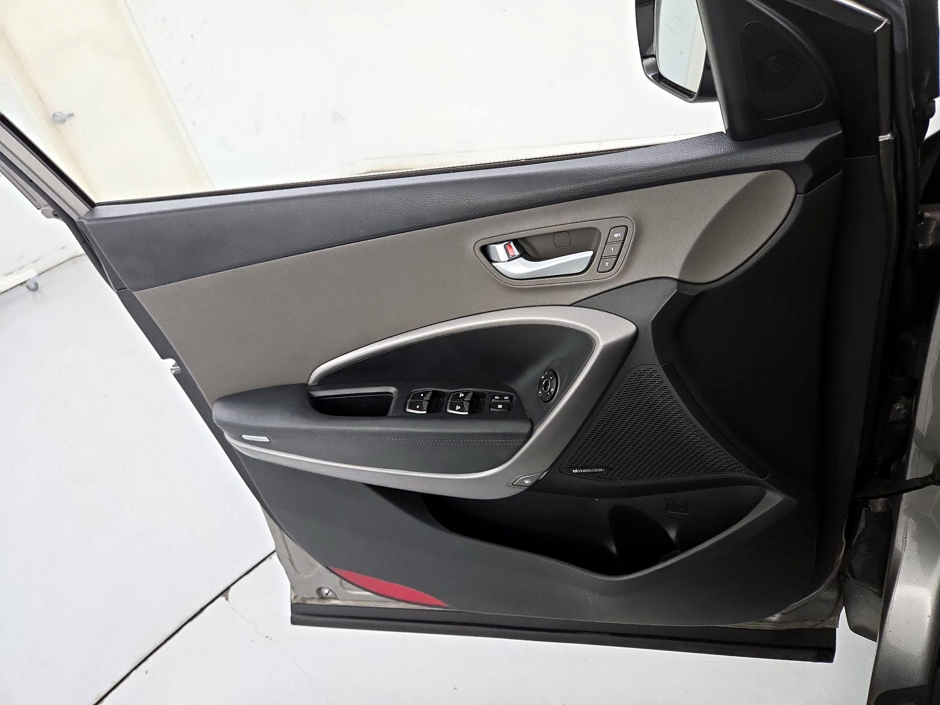 Thumbnail: 2015 Hyundai Santa Fe - 12