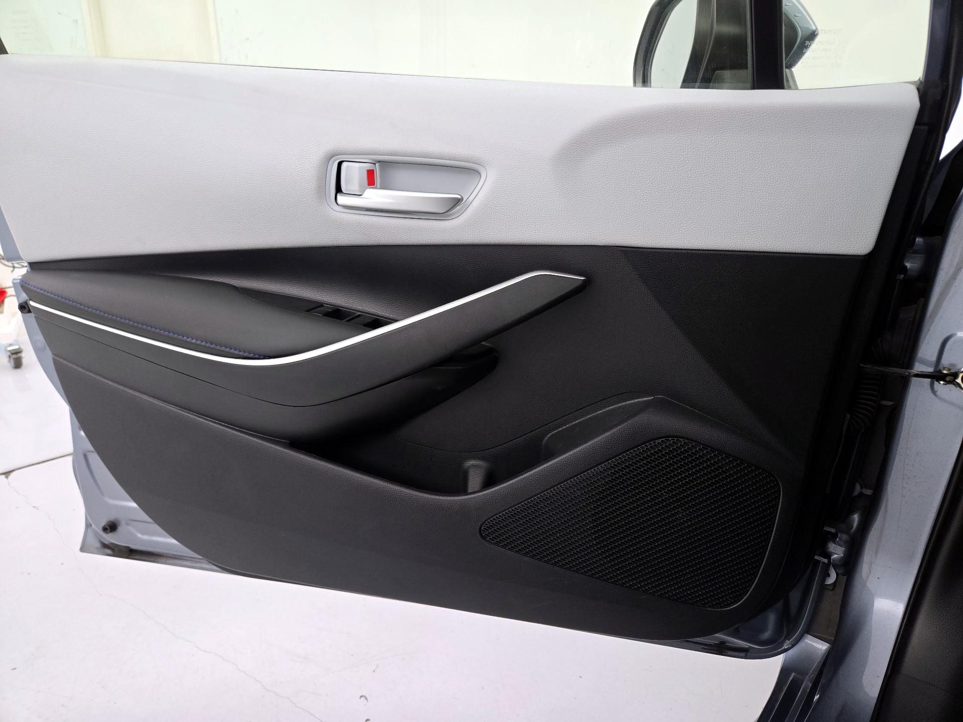 Thumbnail: 2022 Toyota Corolla - 12