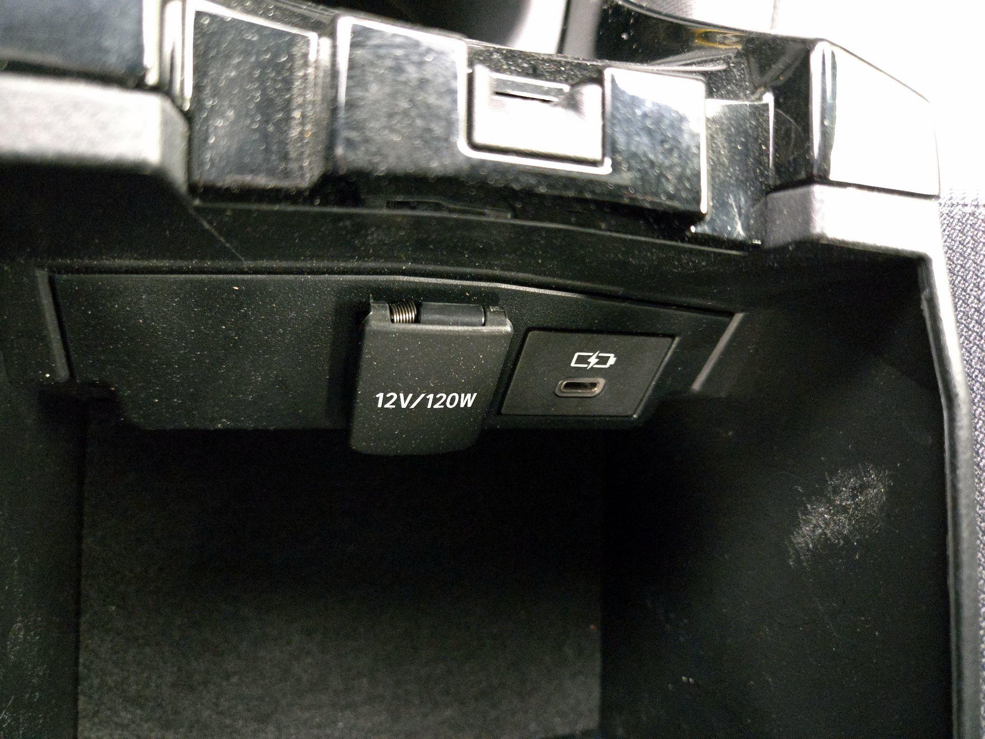 Thumbnail: 2022 Toyota Corolla - 18