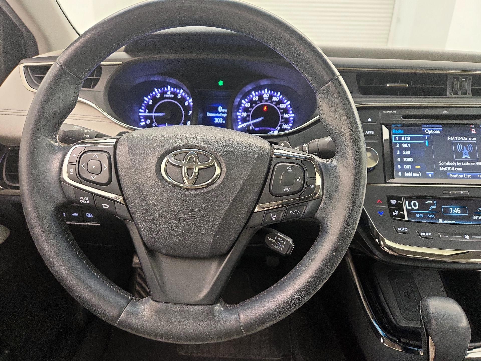 Thumbnail: 2018 Toyota Avalon - 10