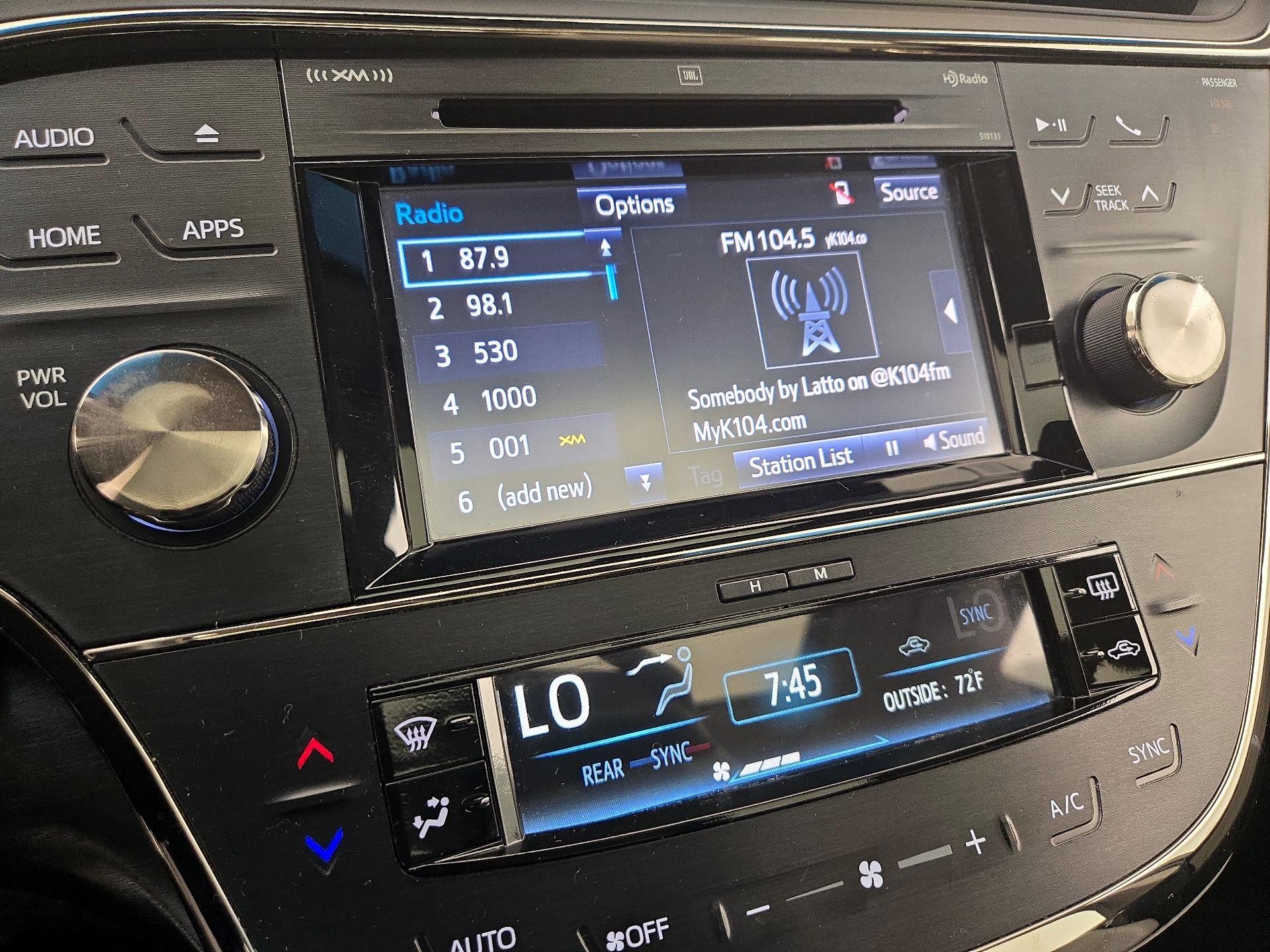 Thumbnail: 2018 Toyota Avalon - 15