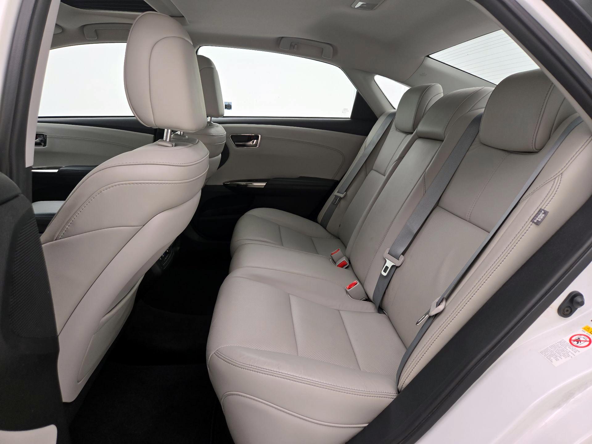 Thumbnail: 2018 Toyota Avalon - 19