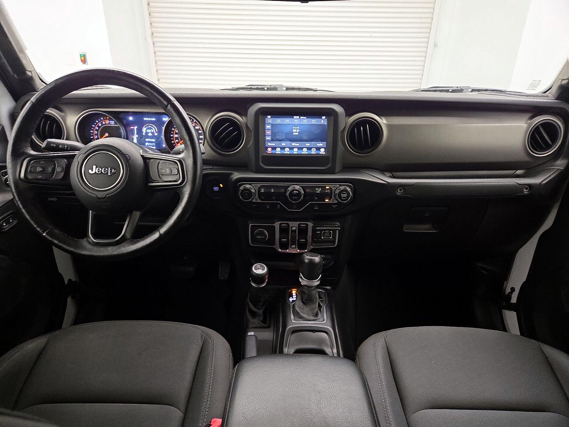 Thumbnail: 2020 Jeep Gladiator - 9