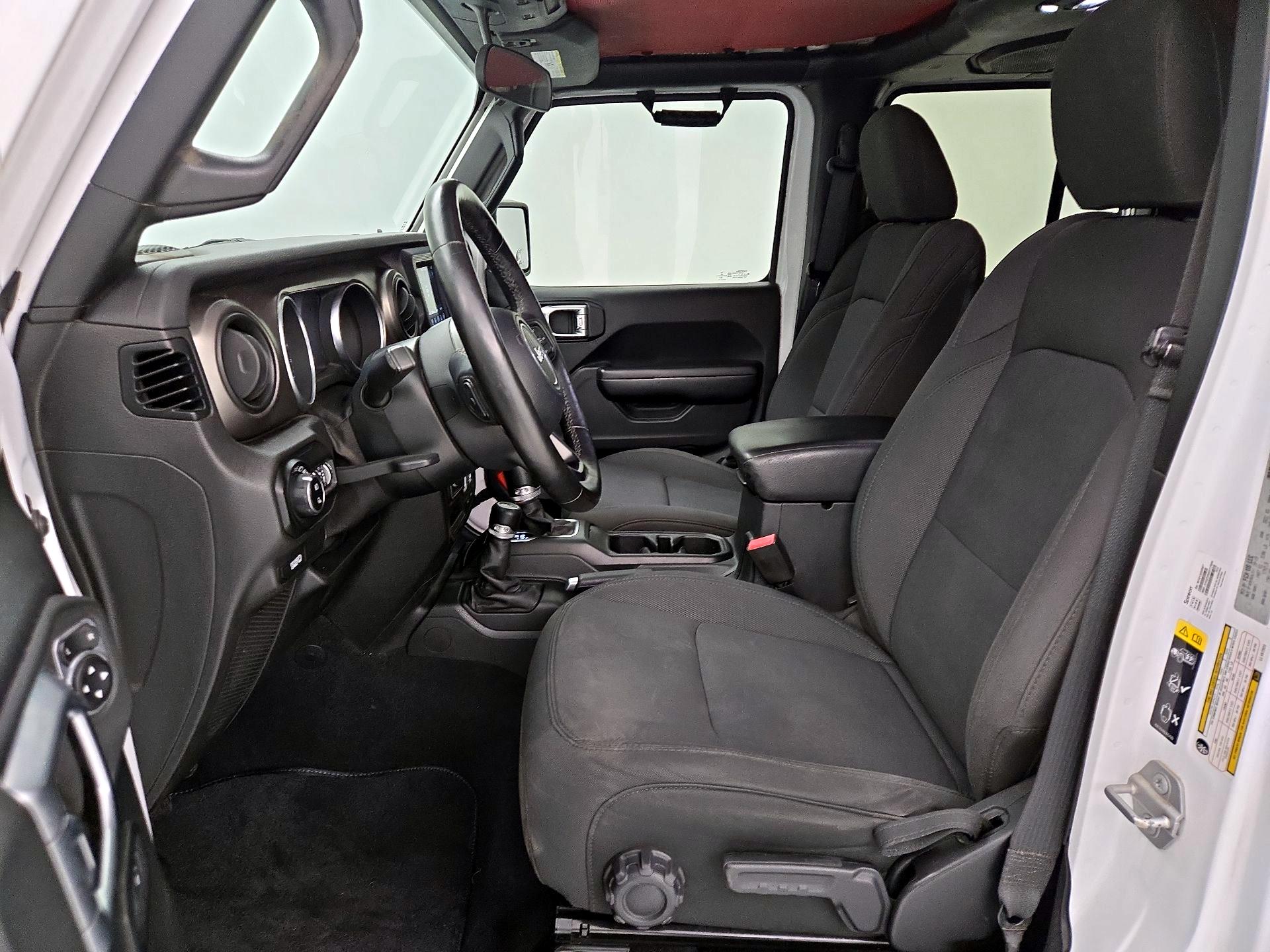 Thumbnail: 2020 Jeep Gladiator - 11