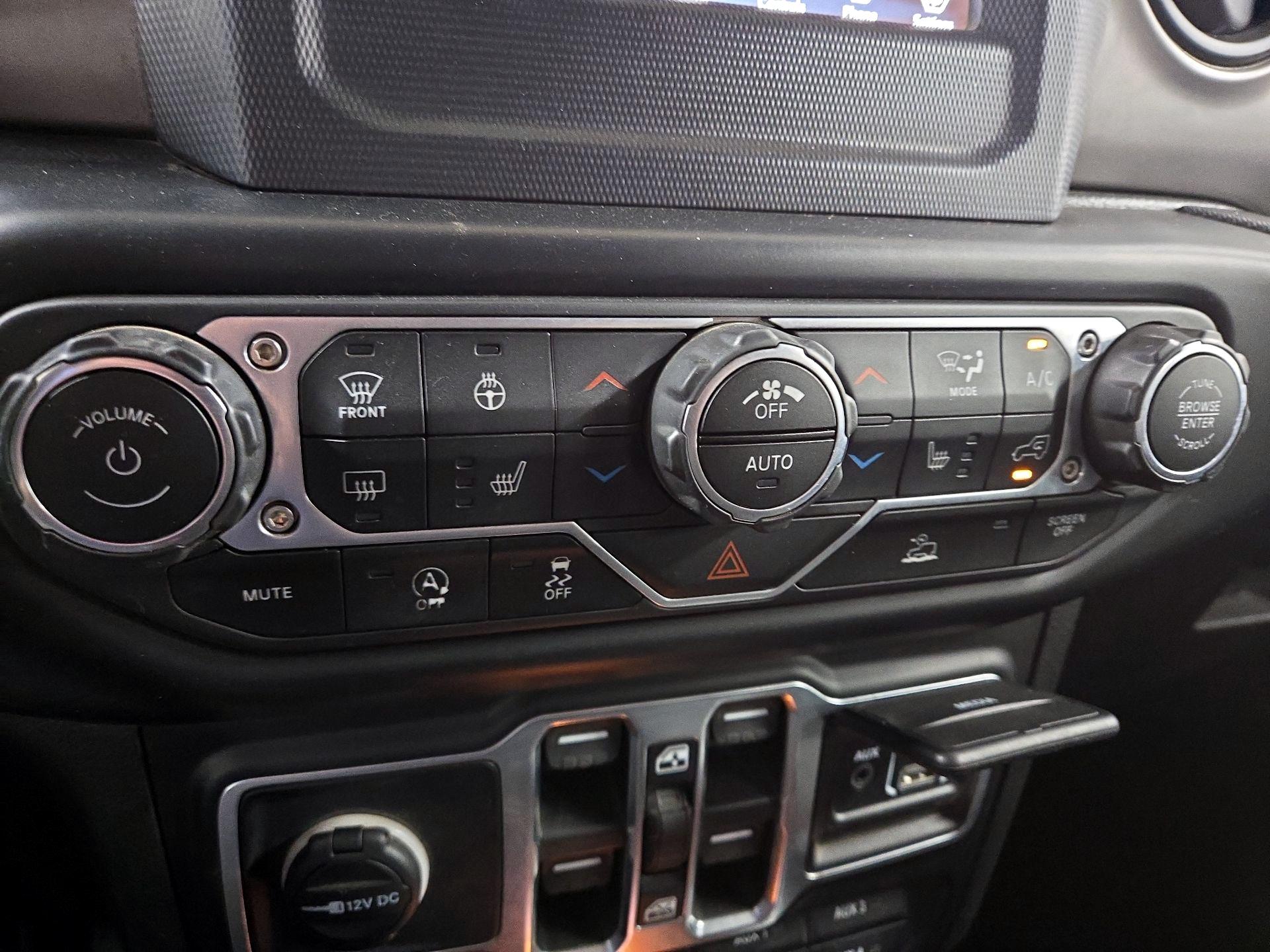Thumbnail: 2020 Jeep Gladiator - 16