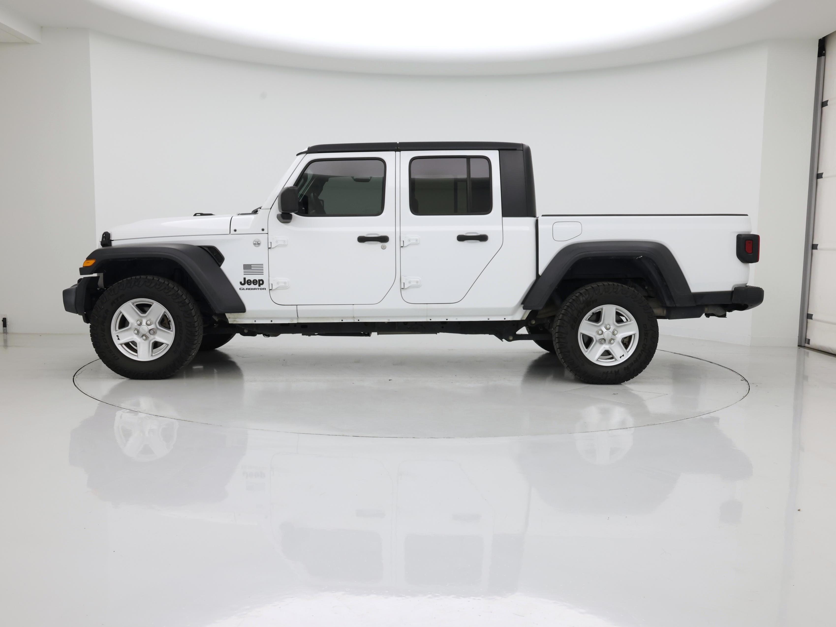 Thumbnail: 2020 Jeep Gladiator - 3