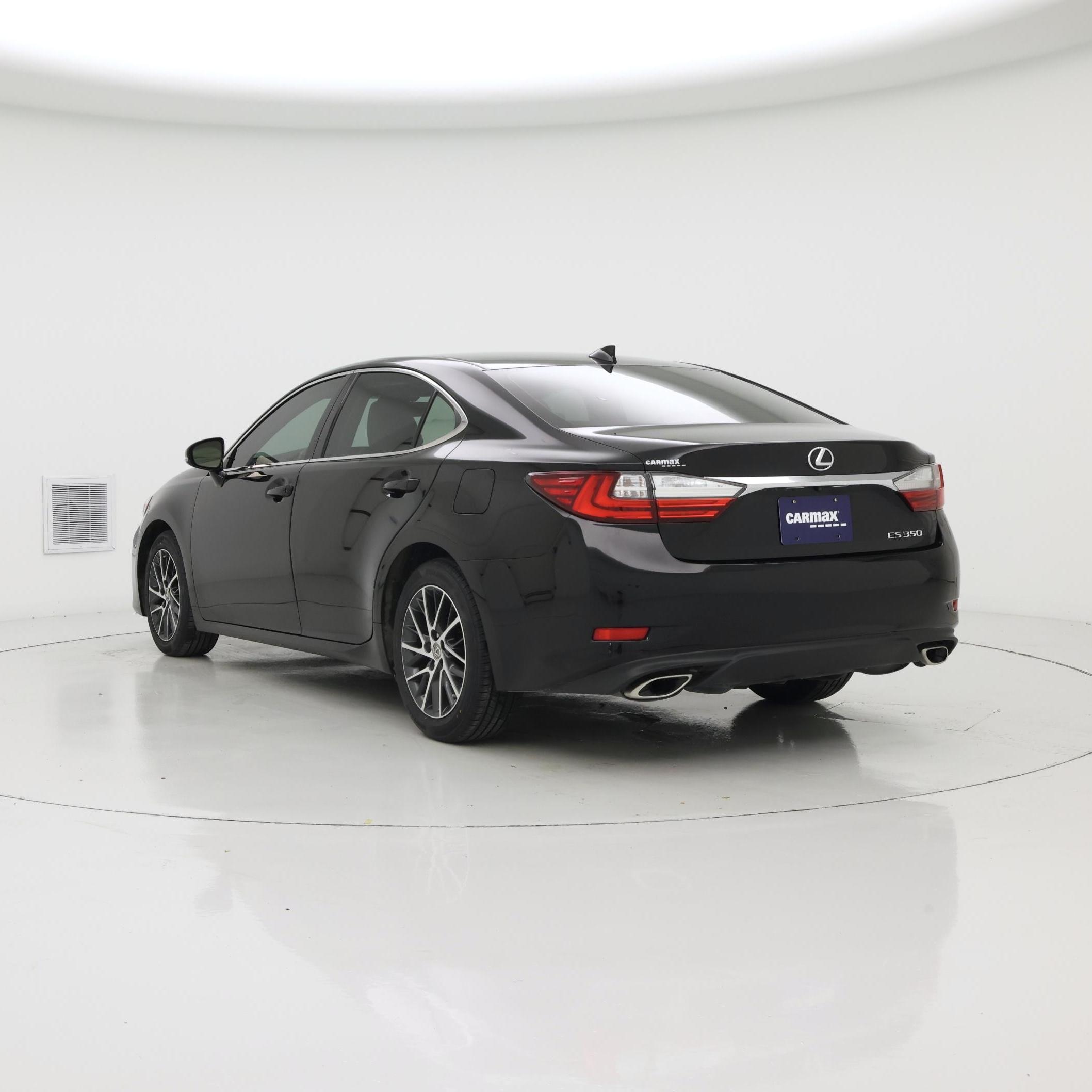 Thumbnail: 2018 Lexus ES - 2