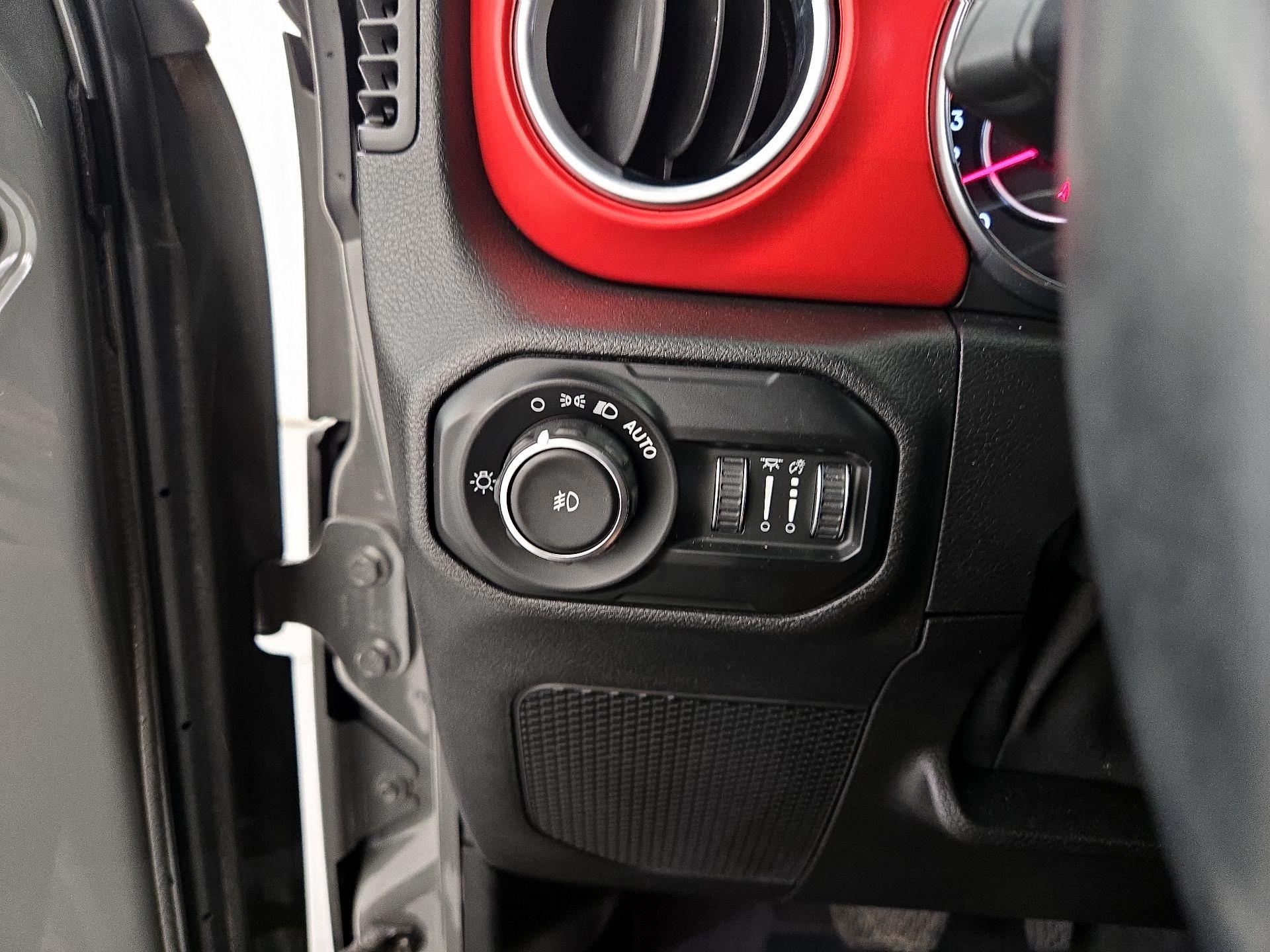 Thumbnail: 2021 Jeep Wrangler - 13