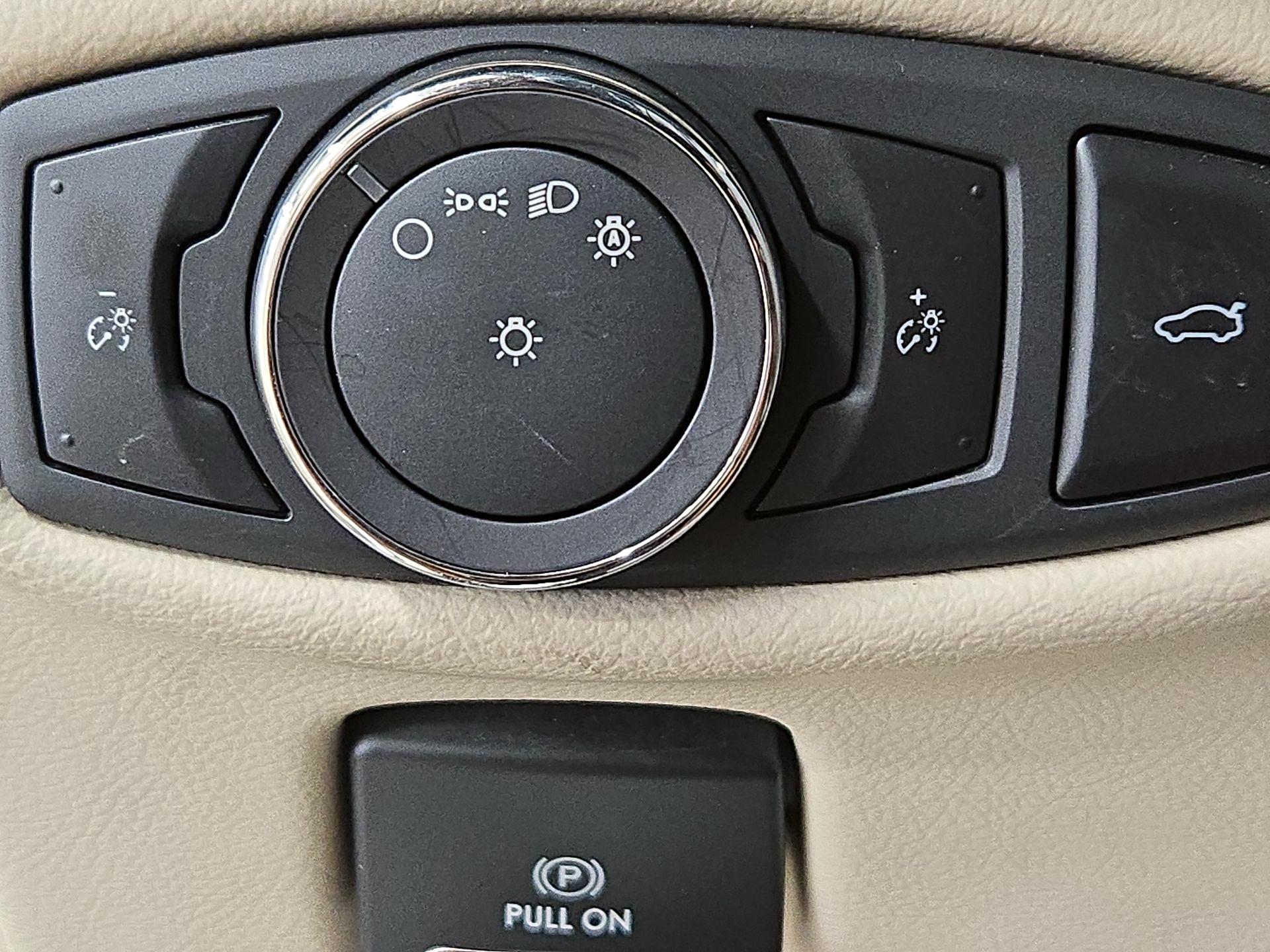 Thumbnail: 2019 Lincoln MKZ - 13