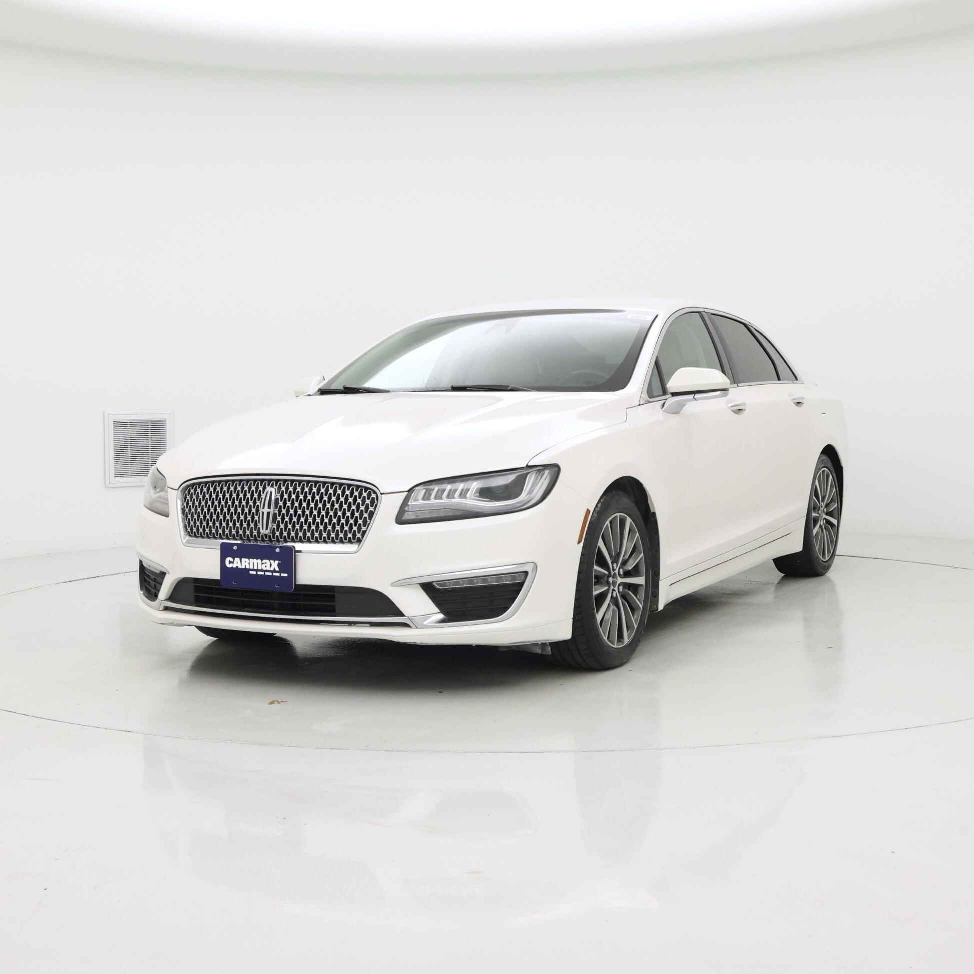Thumbnail: 2019 Lincoln MKZ - 4