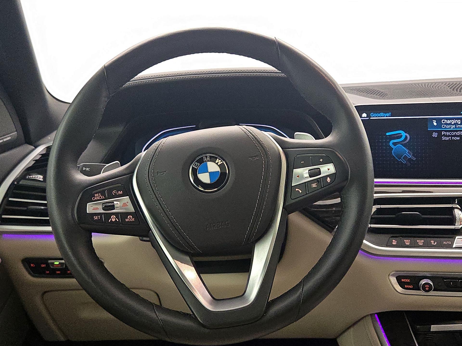 Thumbnail: 2021 BMW X5 - 10