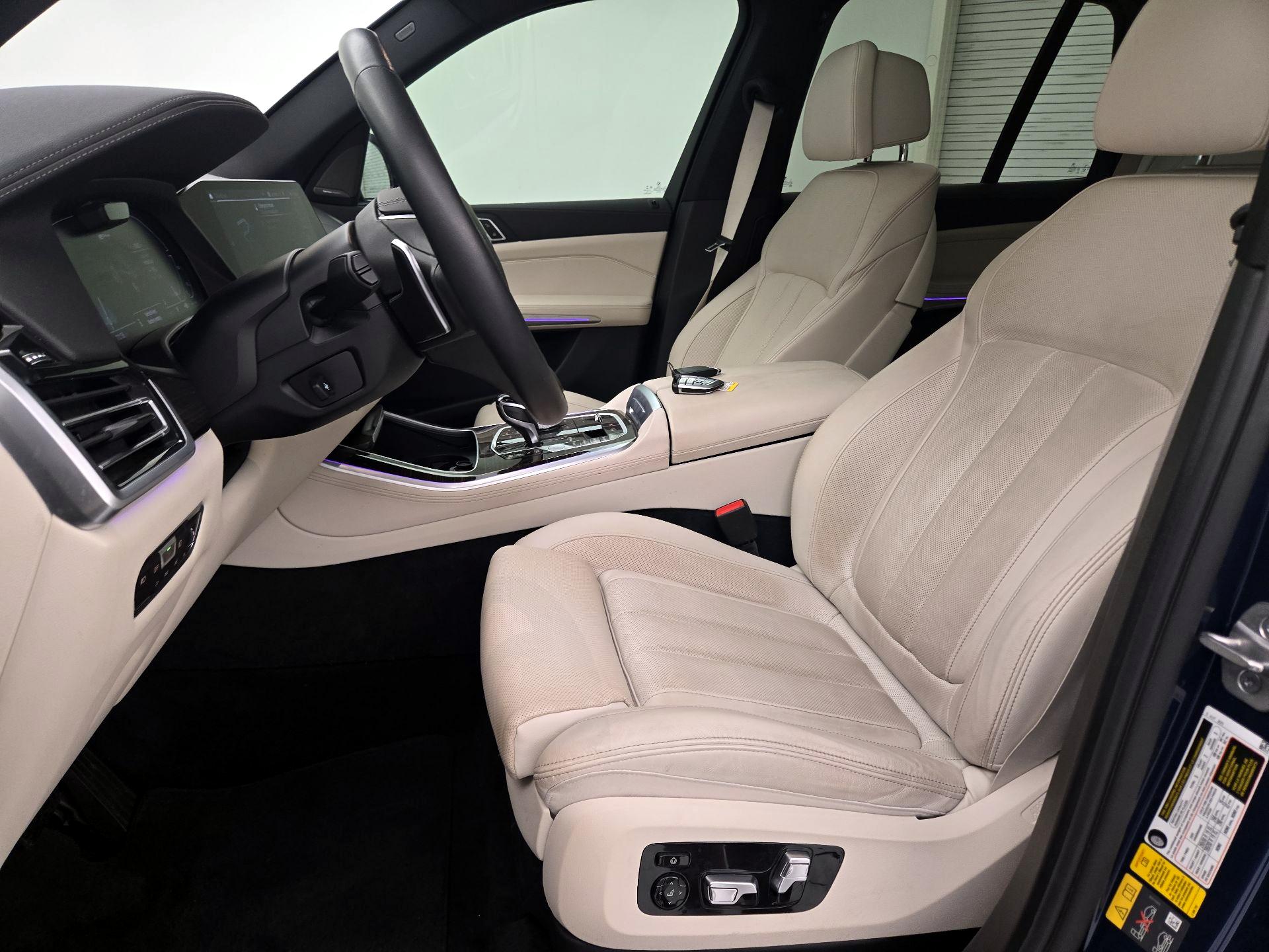 Thumbnail: 2021 BMW X5 - 11