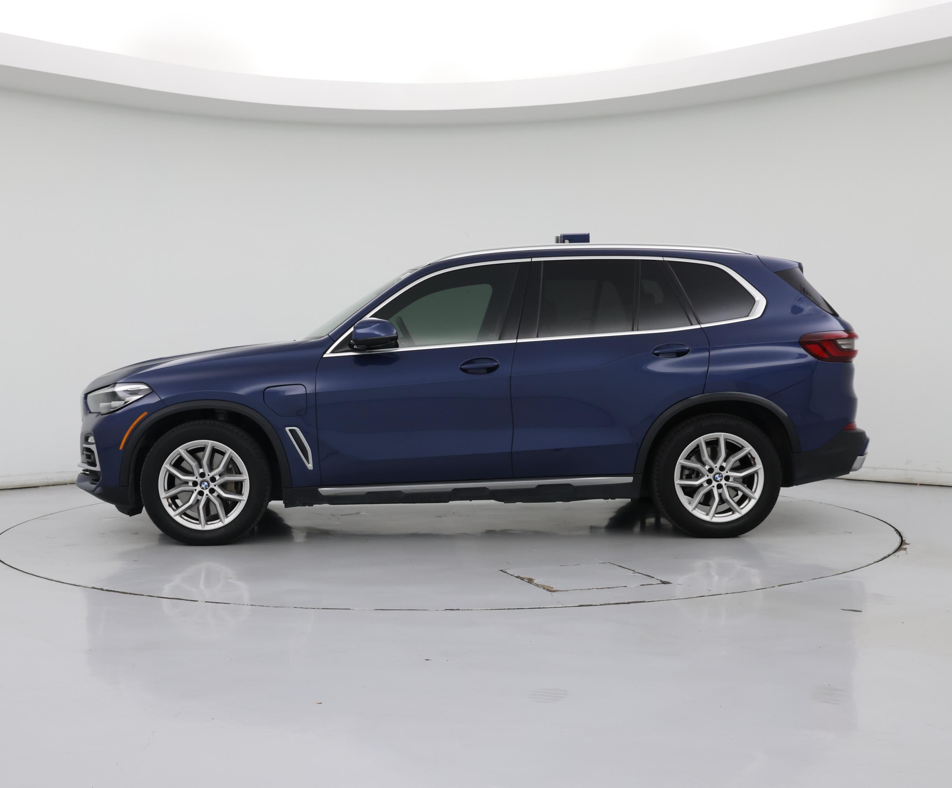 Thumbnail: 2021 BMW X5 - 3