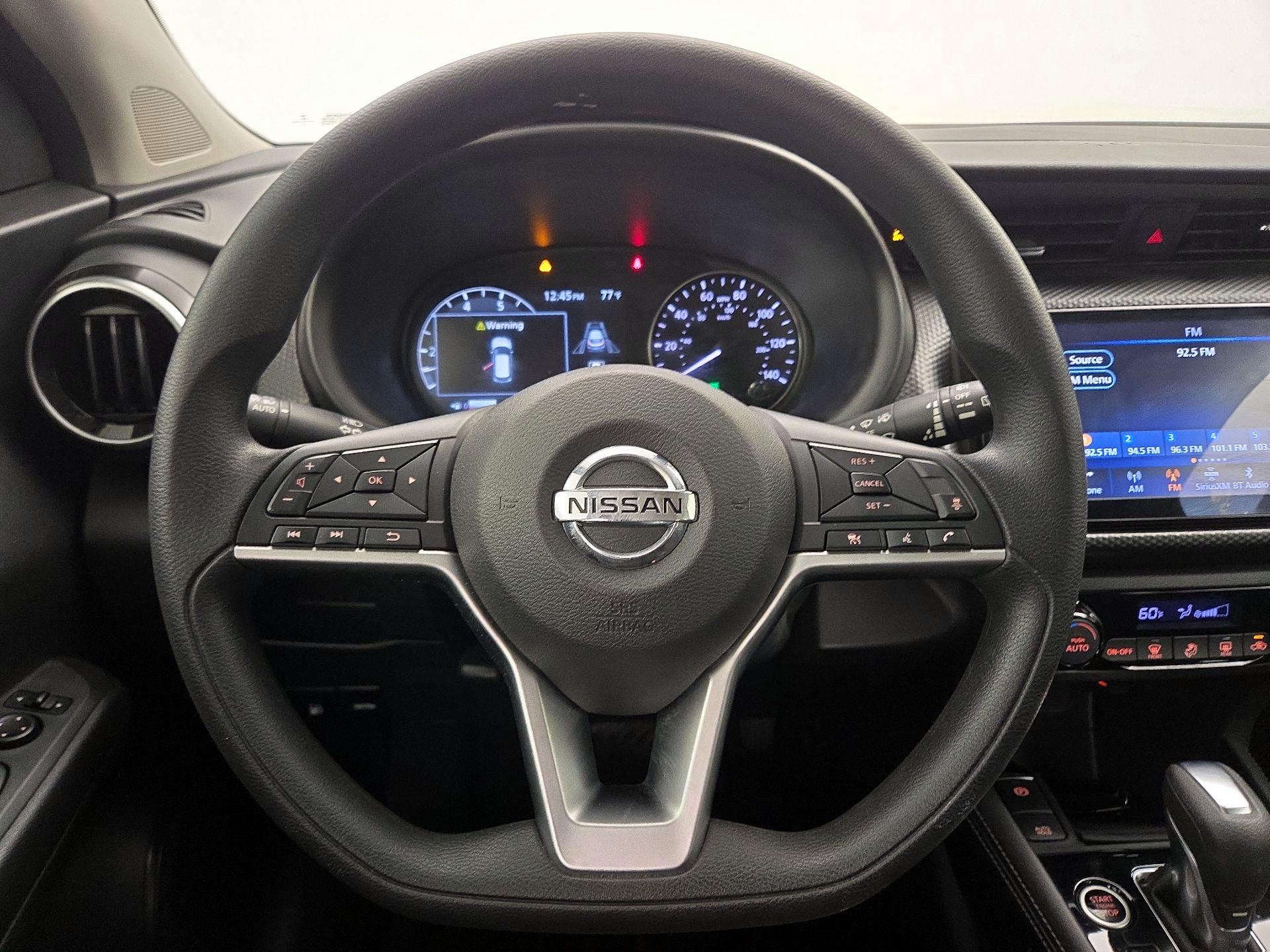 Thumbnail: 2021 Nissan Kicks - 10