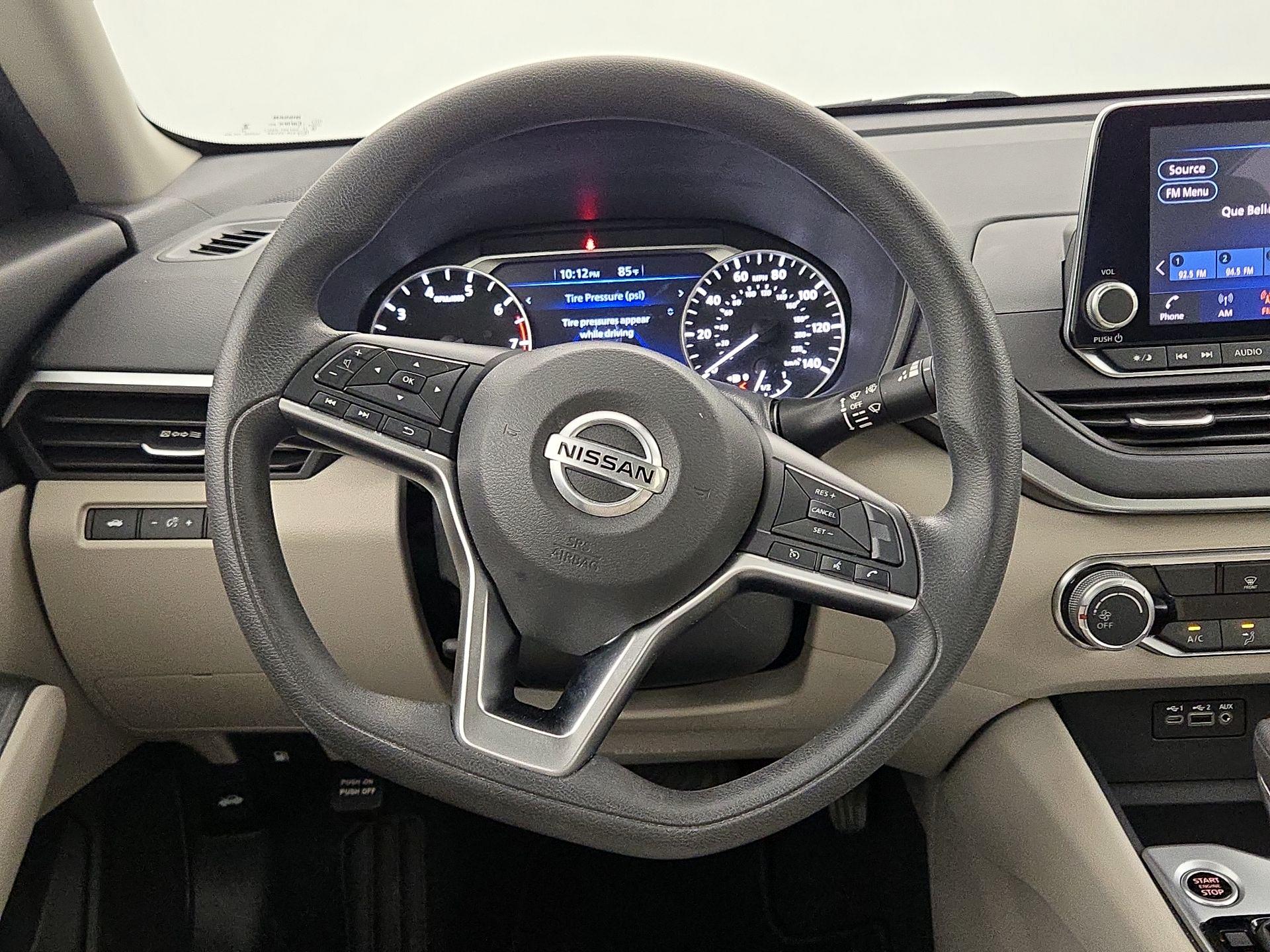 Thumbnail: 2022 Nissan Altima - 10