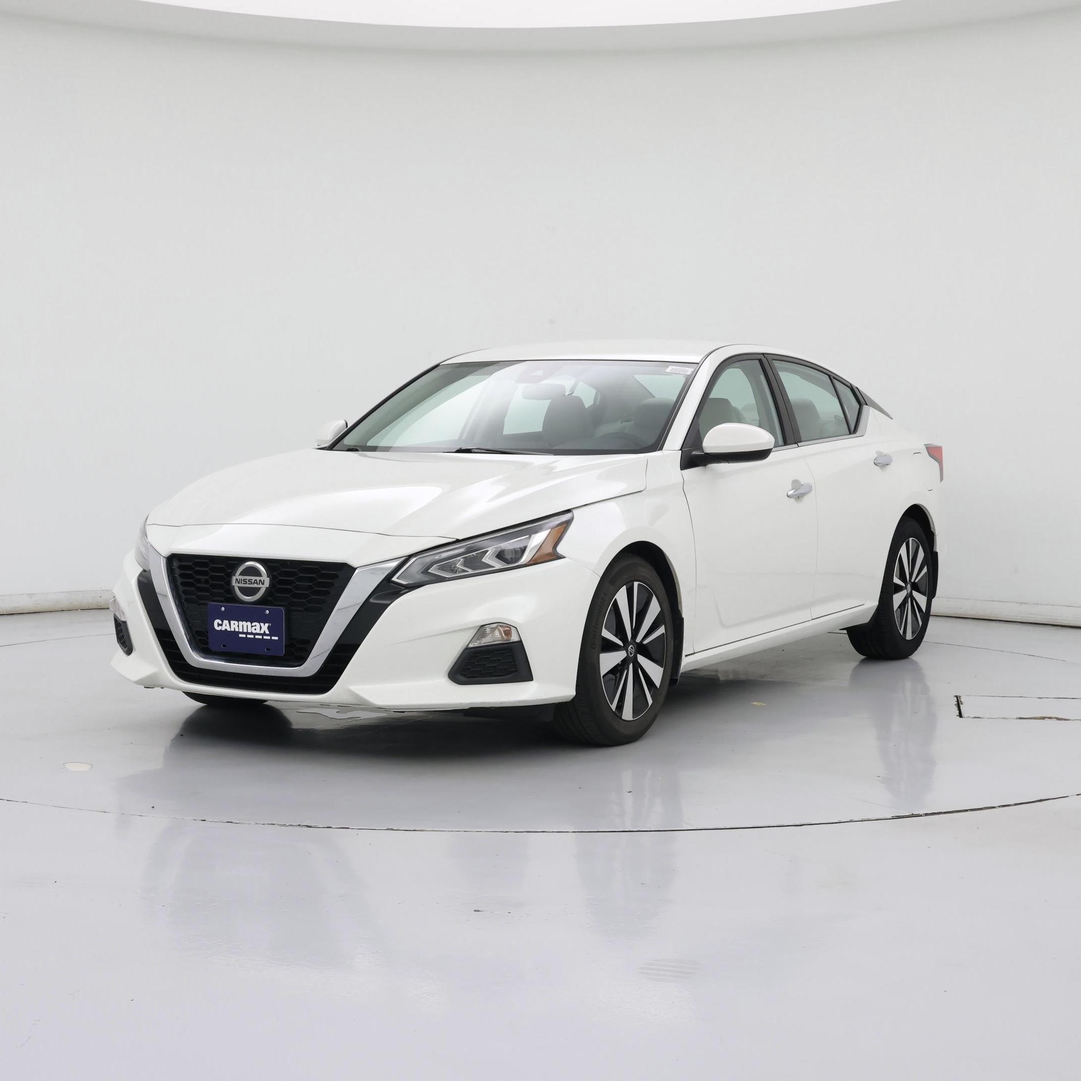 Thumbnail: 2022 Nissan Altima - 4