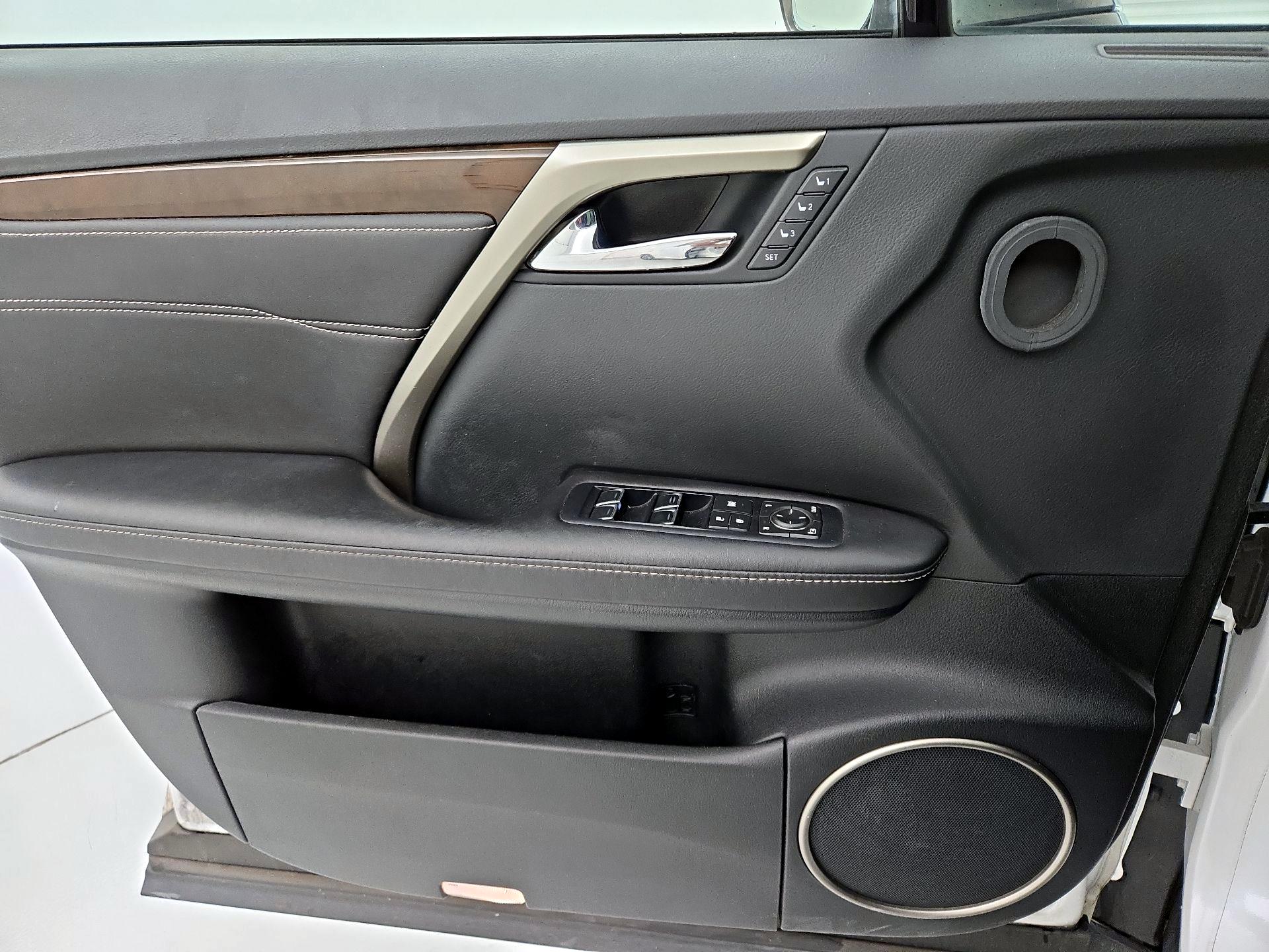 Thumbnail: 2016 Lexus RX - 12