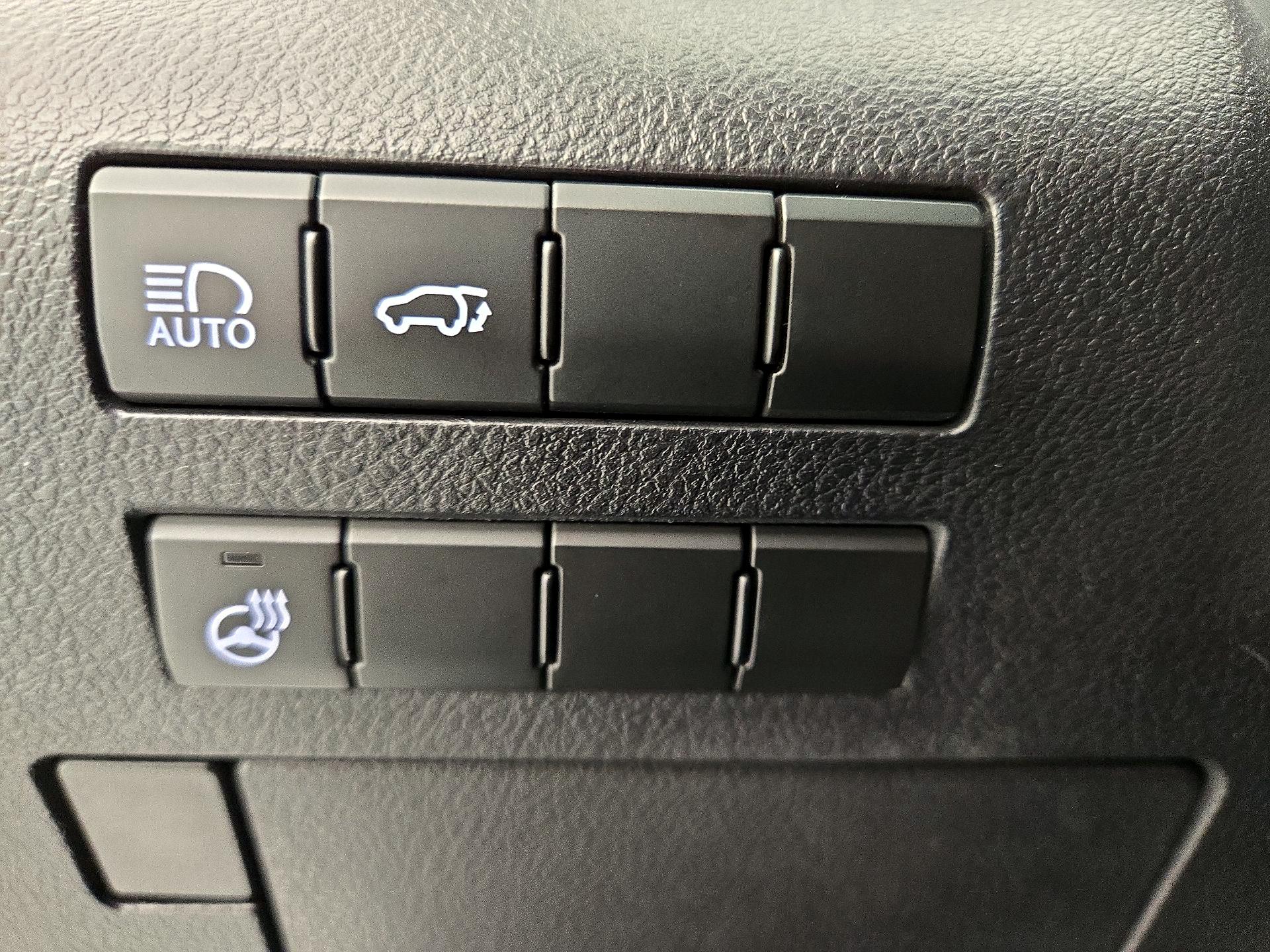 Thumbnail: 2016 Lexus RX - 13