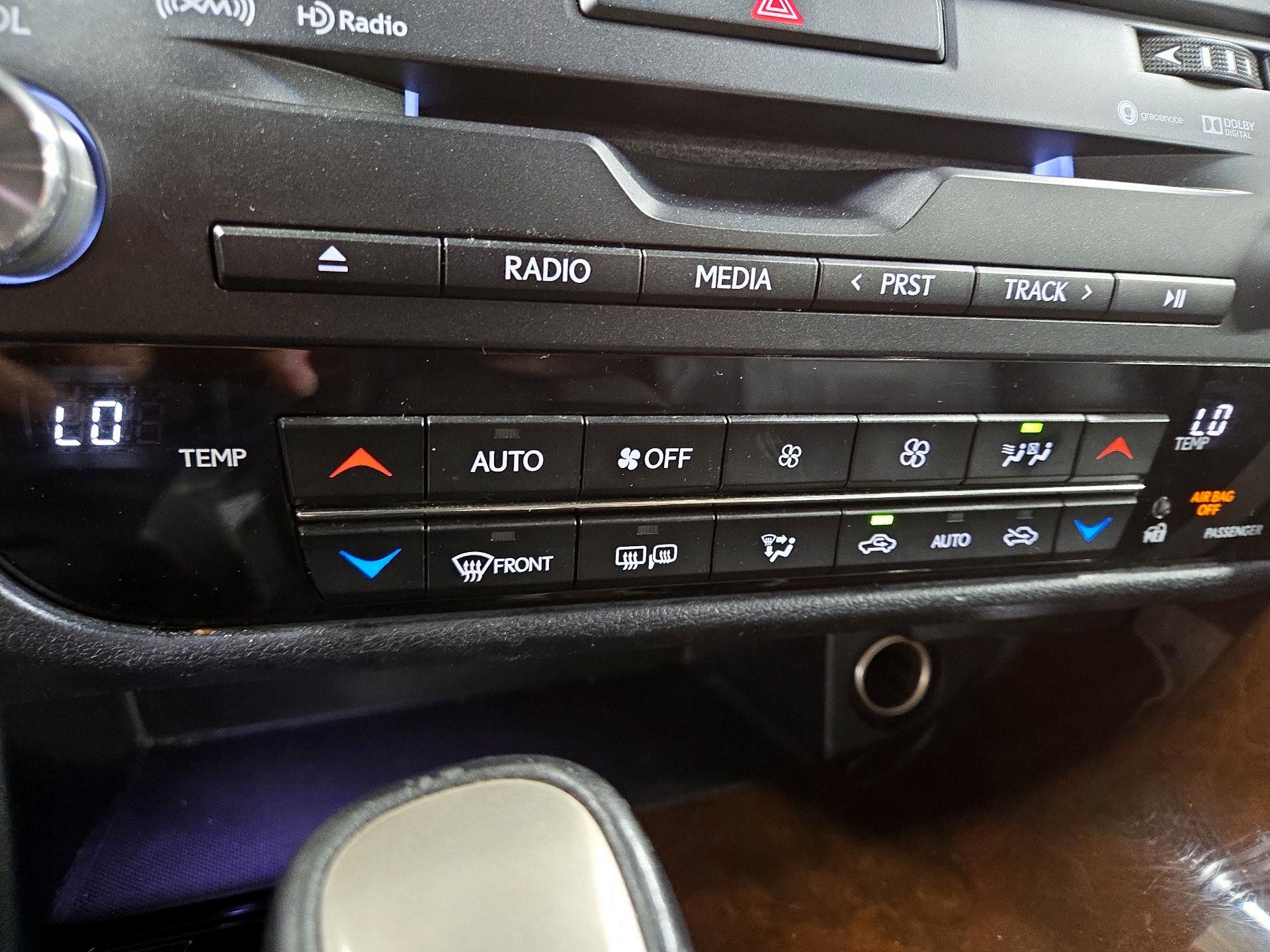 Thumbnail: 2016 Lexus RX - 17
