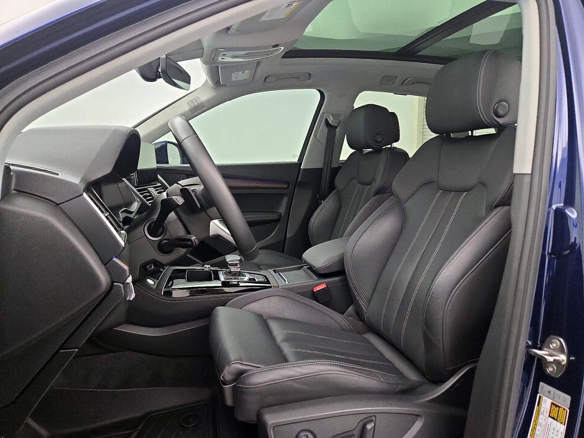Thumbnail: 2021 Audi Q5 - 11