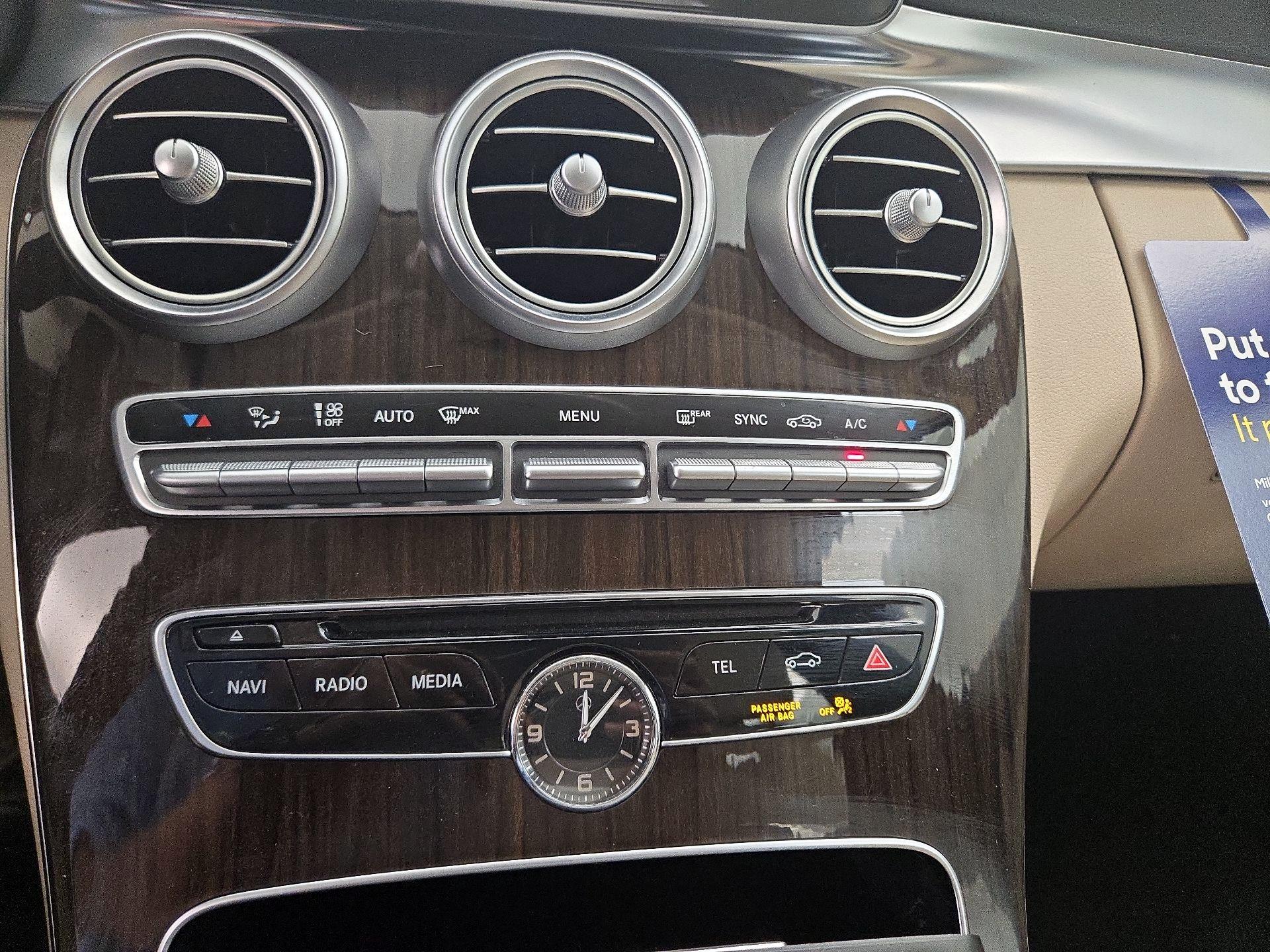 Thumbnail: 2015 Mercedes-Benz C-Class - 16