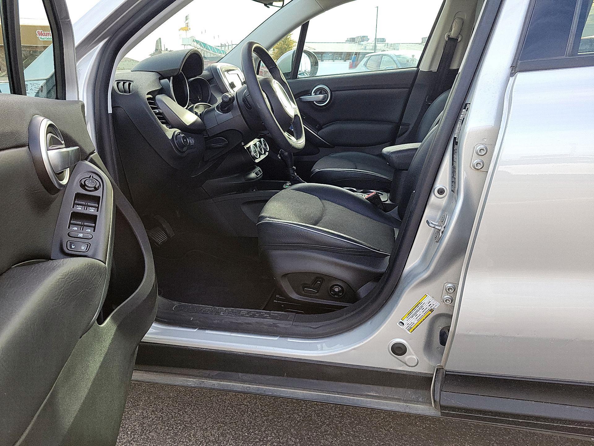 Thumbnail: 2017 Fiat 500X - 9