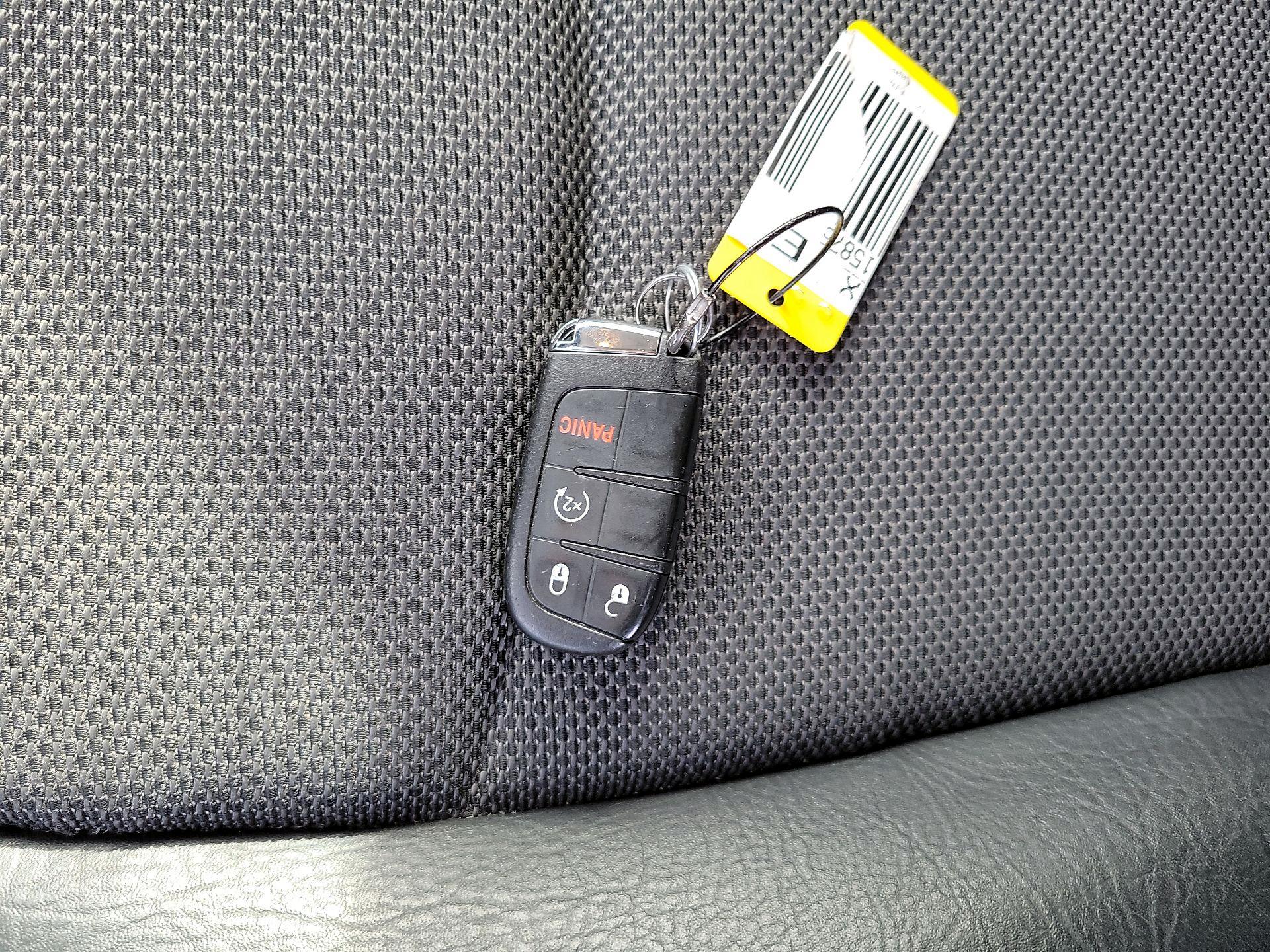 Thumbnail: 2017 Fiat 500X - 19