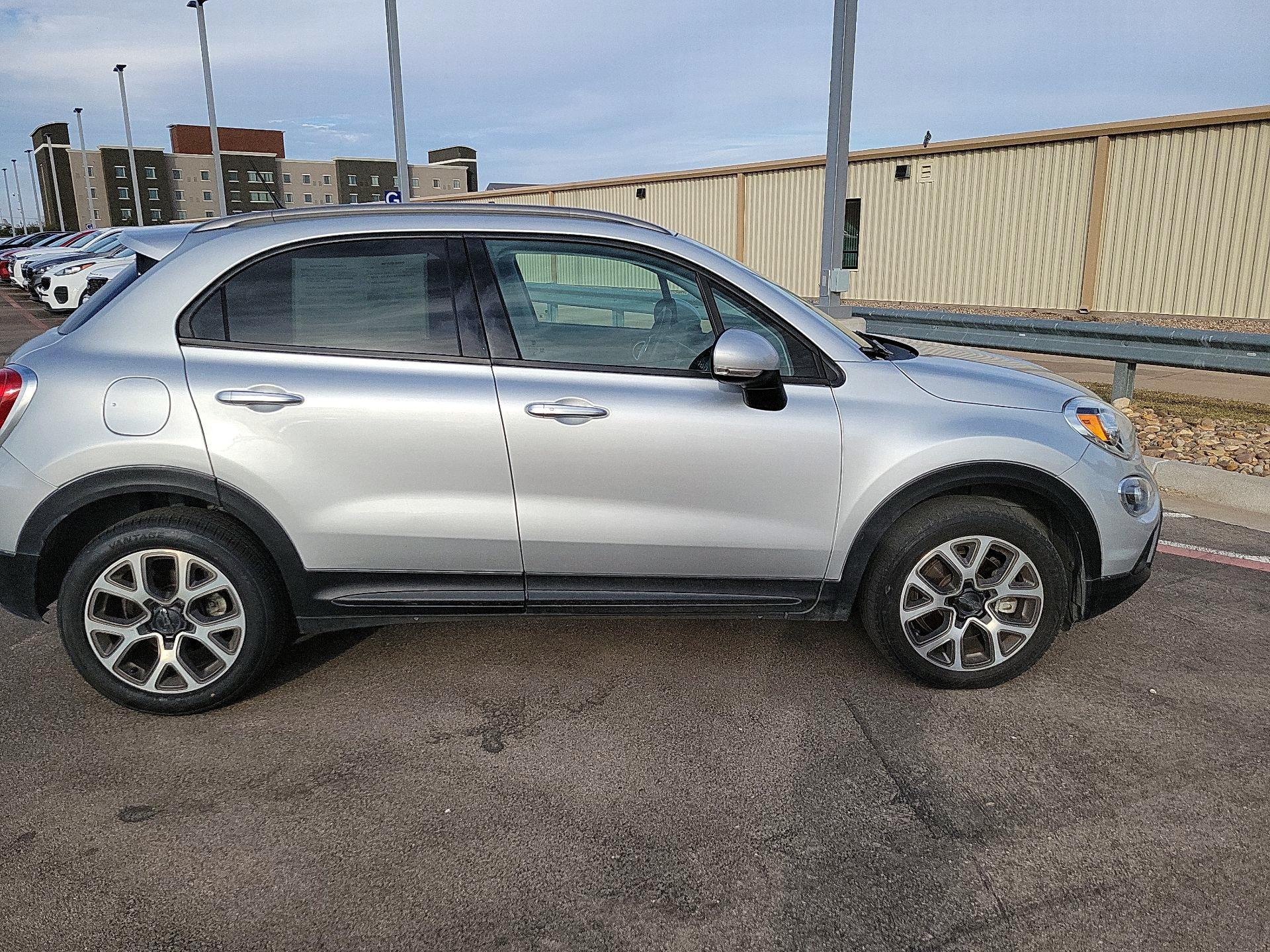 Thumbnail: 2017 Fiat 500X - 4