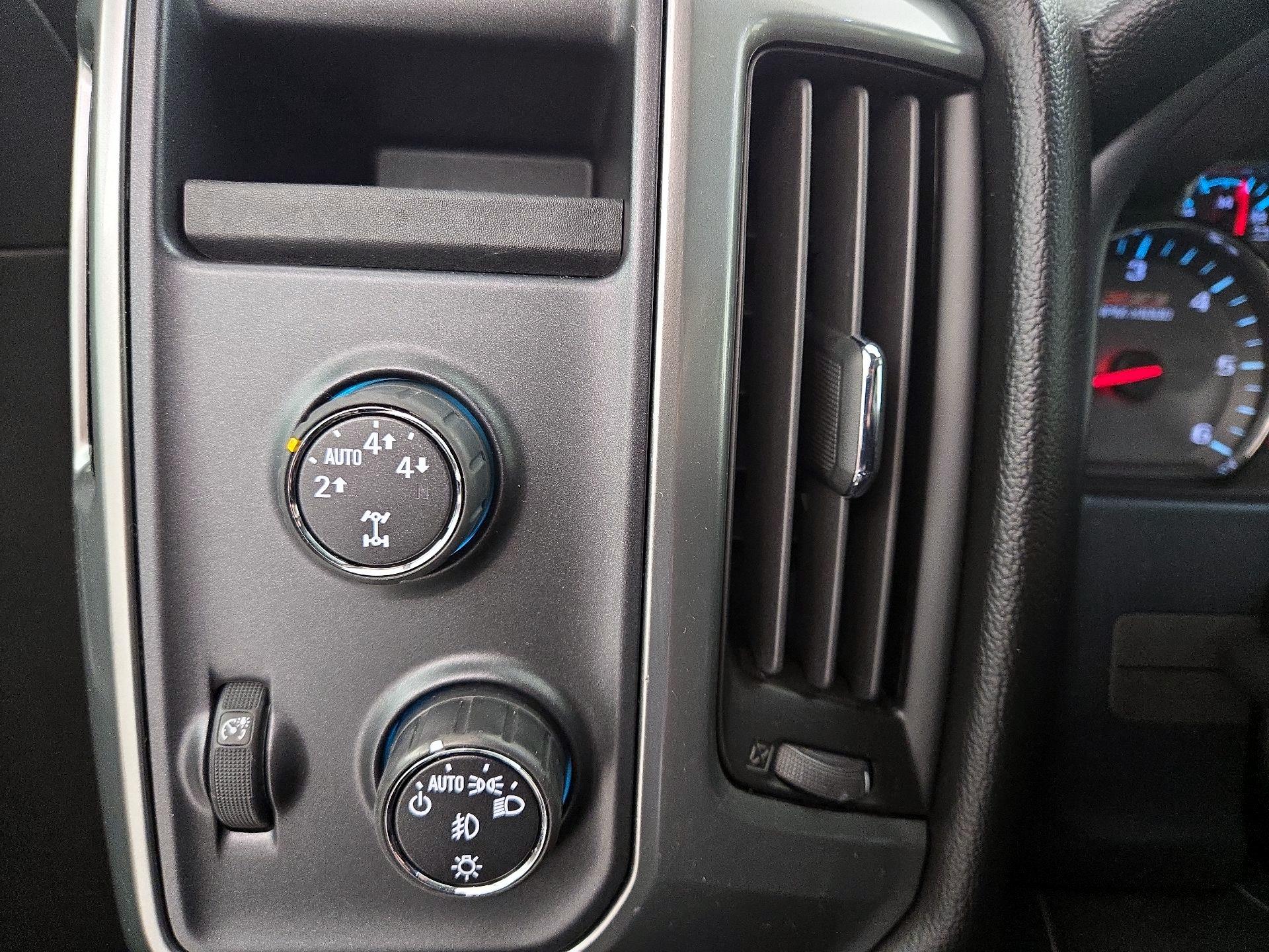 Thumbnail: 2014 Chevrolet Silverado 1500 - 13