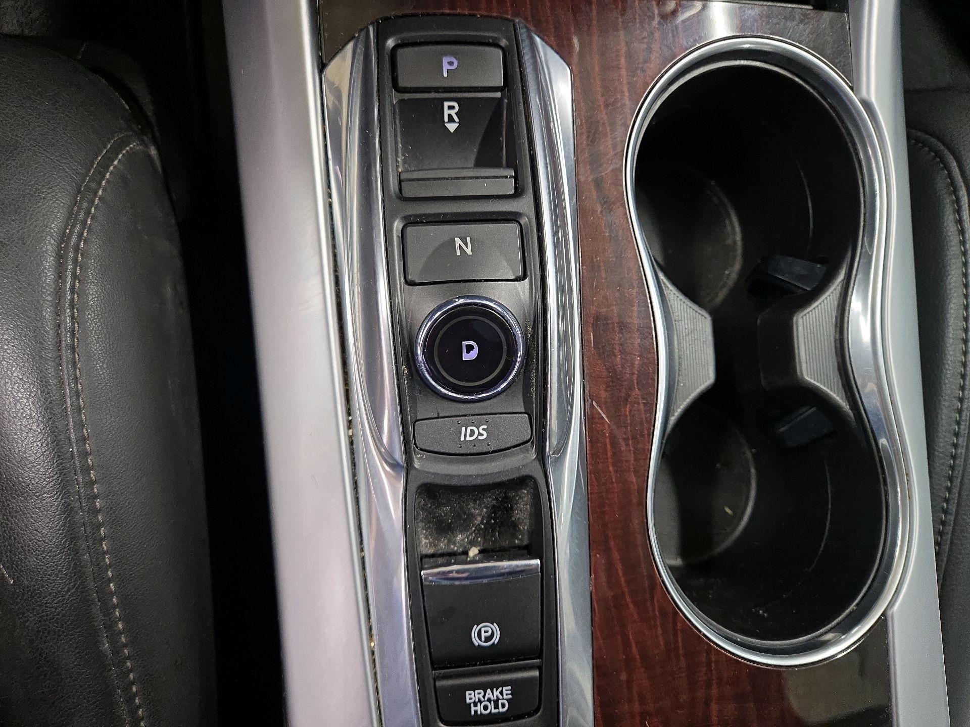 Thumbnail: 2016 Acura TLX - 17