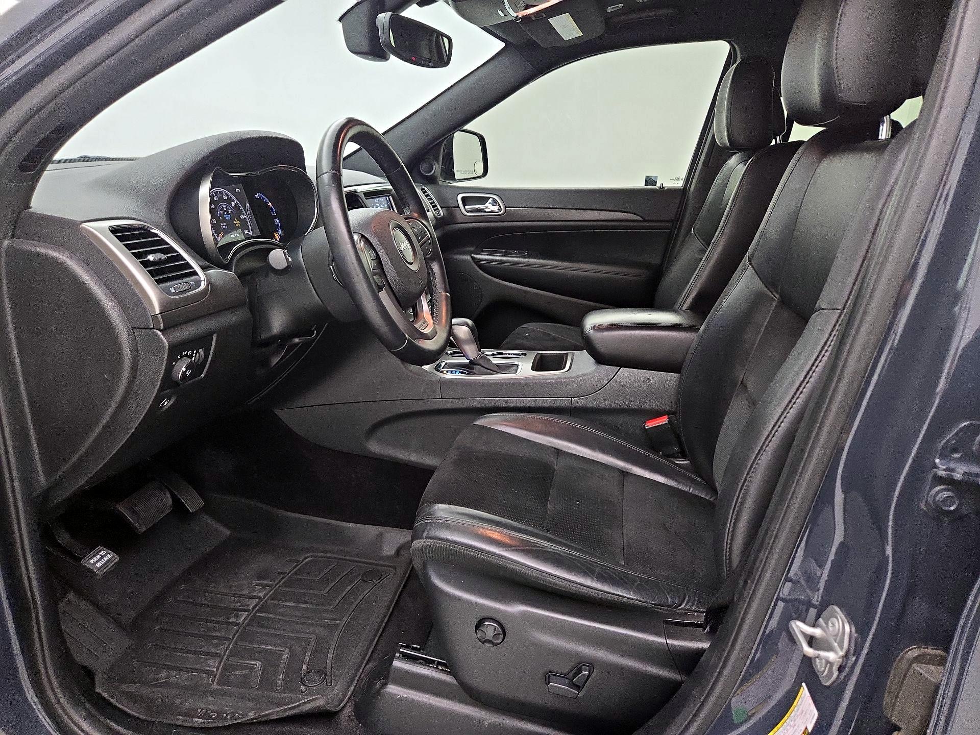 Thumbnail: 2018 Jeep Grand Cherokee - 11