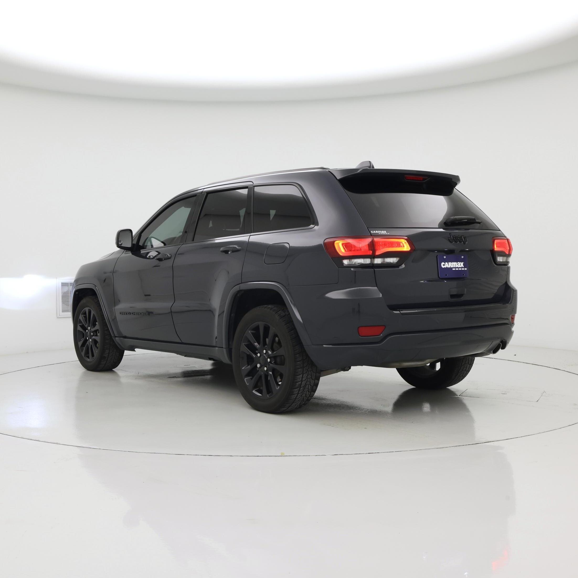 Thumbnail: 2018 Jeep Grand Cherokee - 2