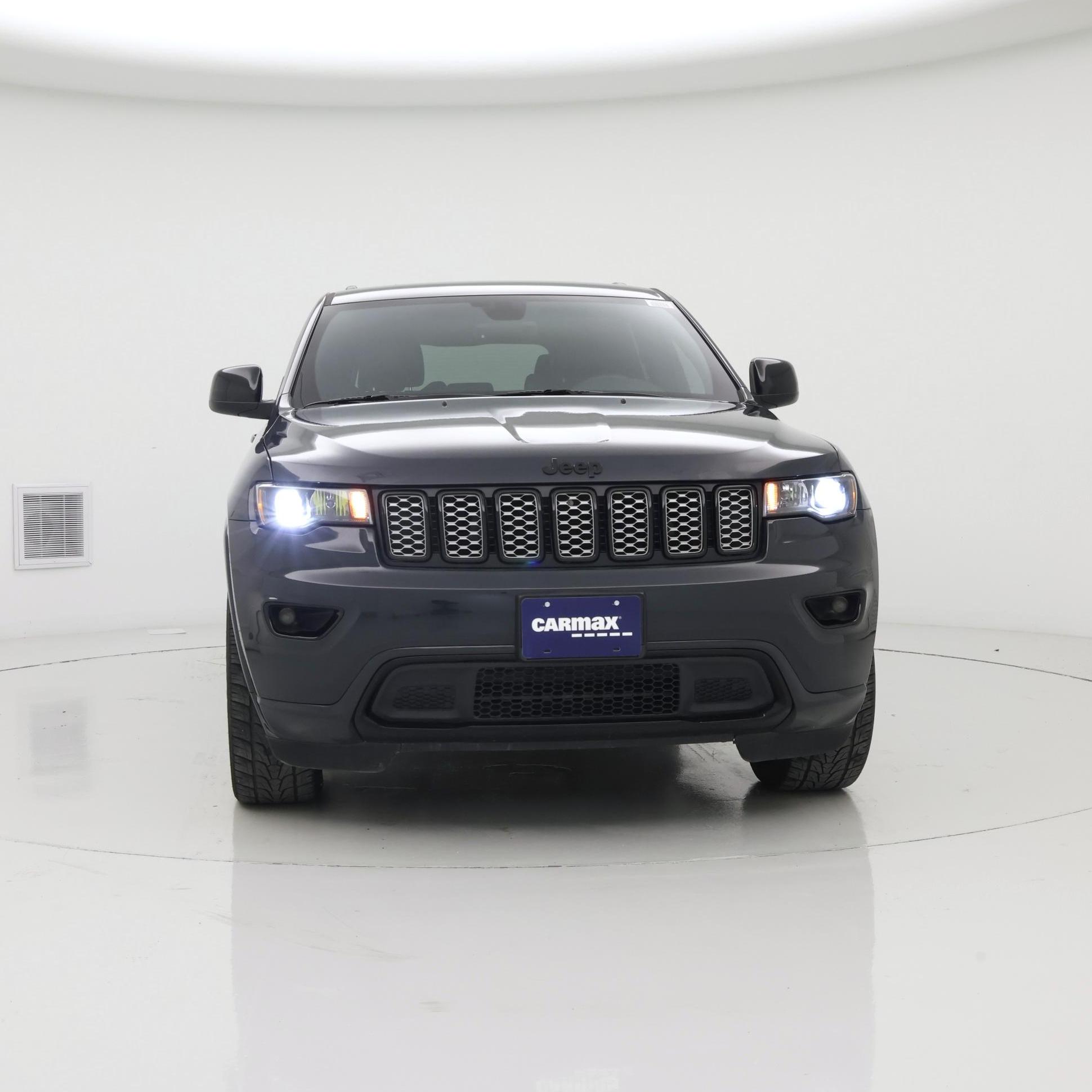 Thumbnail: 2018 Jeep Grand Cherokee - 5