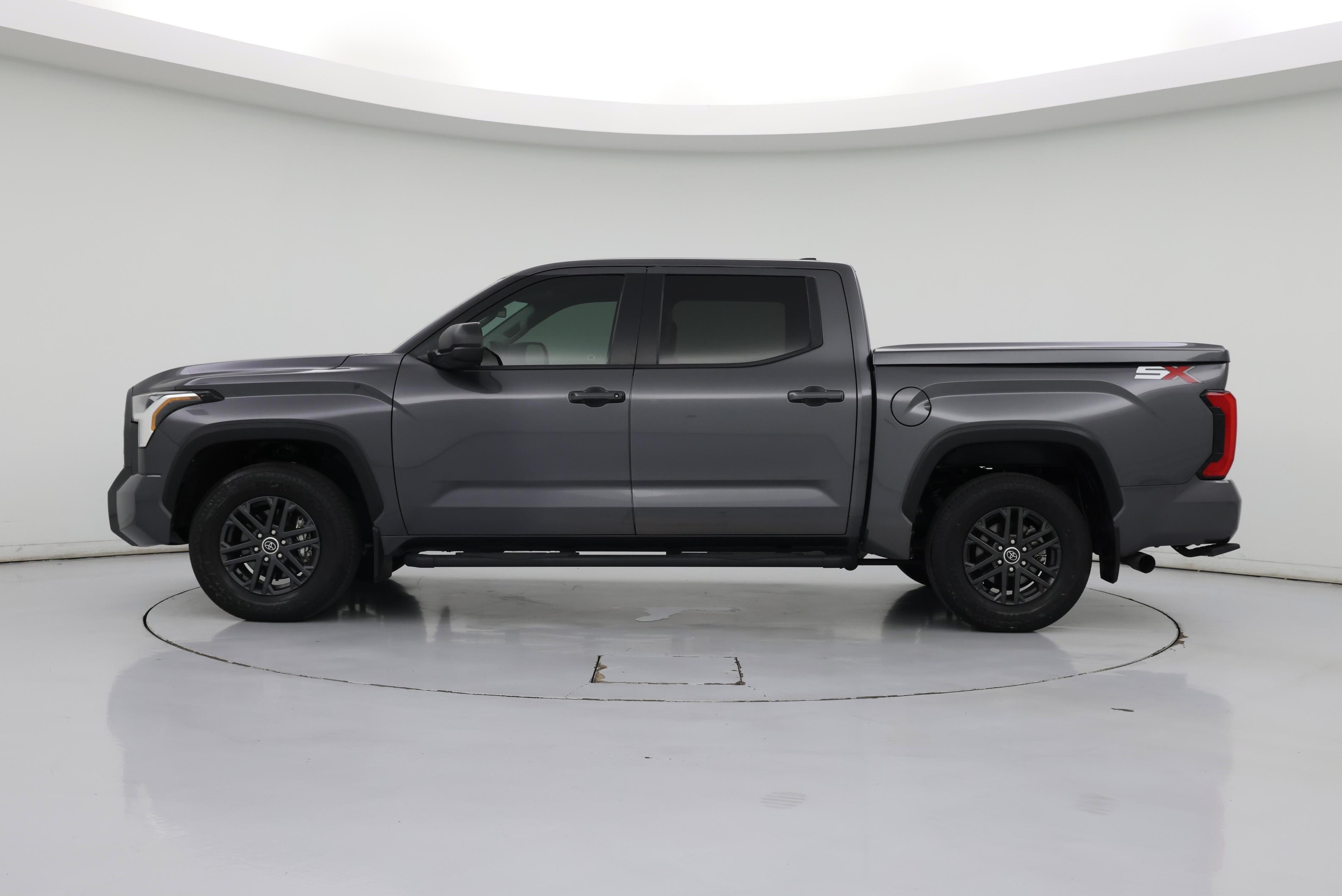 Thumbnail: 2024 Toyota Tundra - 3