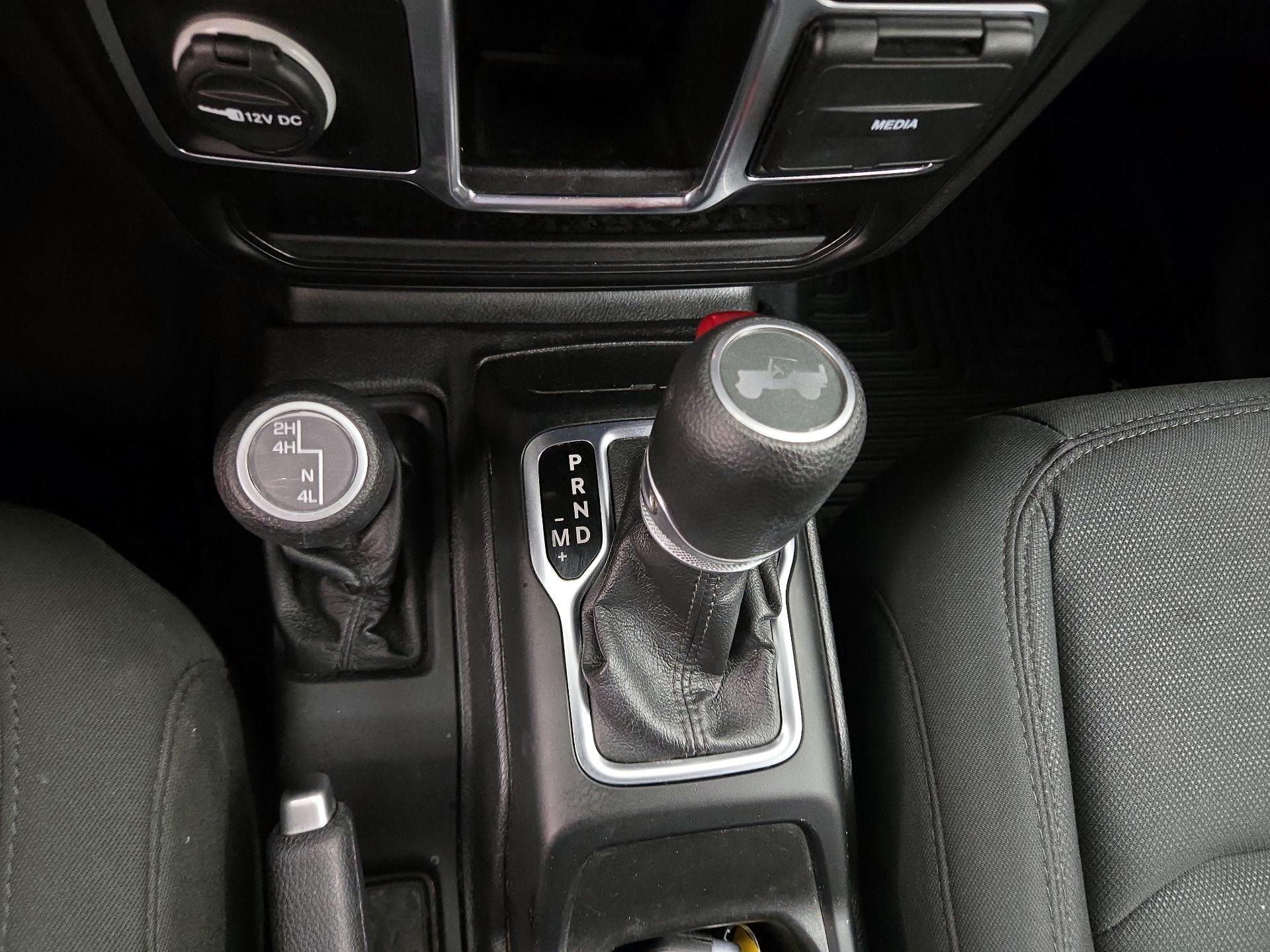 Thumbnail: 2020 Jeep Wrangler - 17