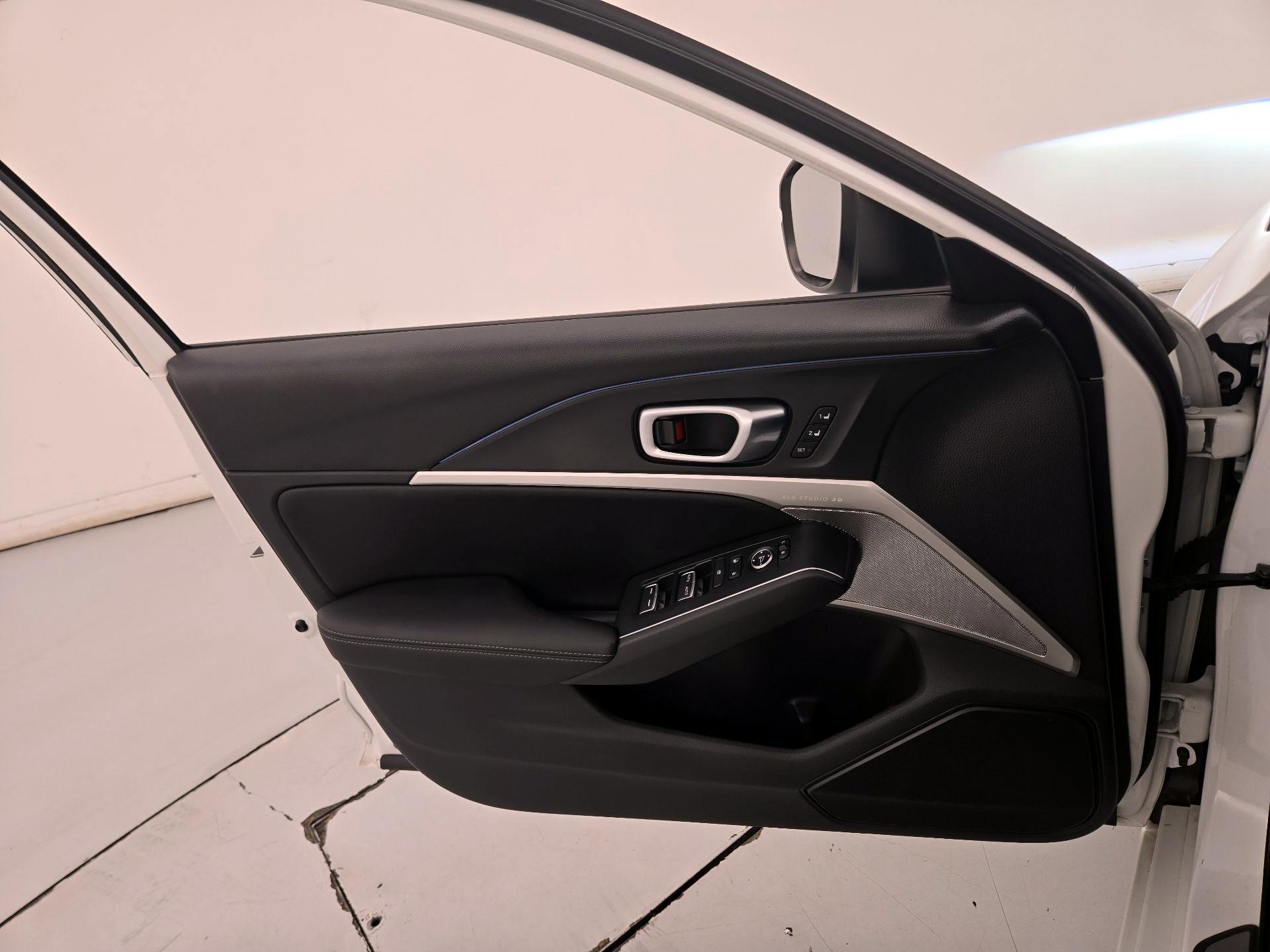 Thumbnail: 2023 Acura Integra - 12