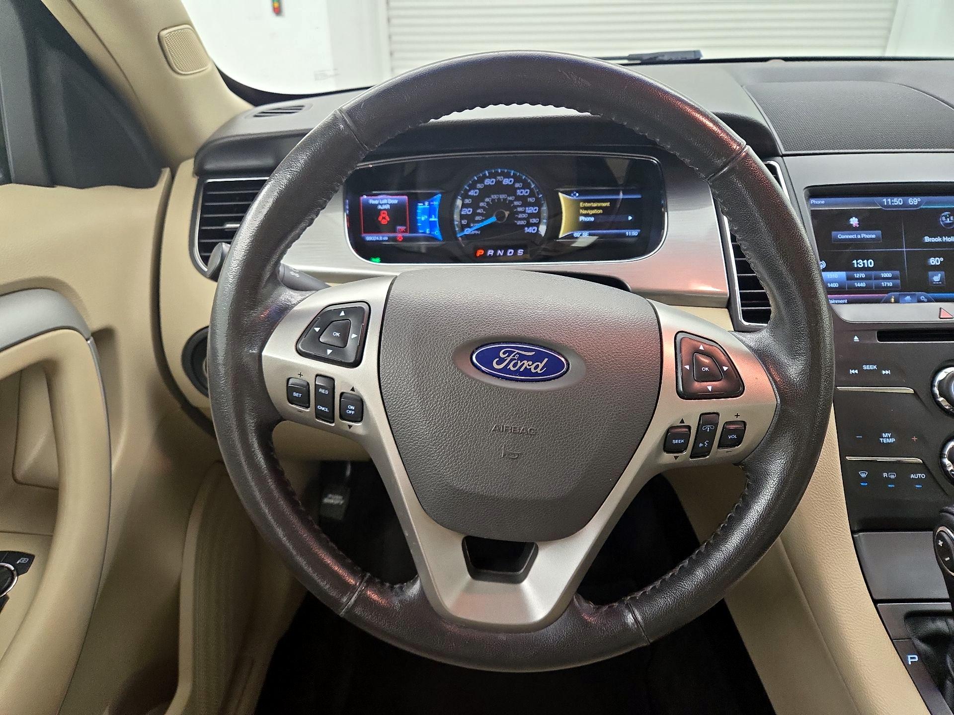 Thumbnail: 2015 Ford Taurus - 10