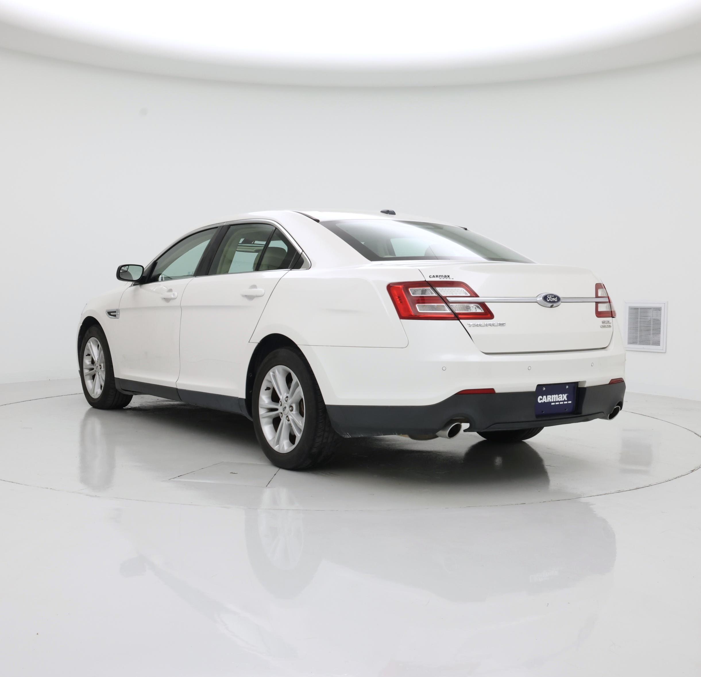 Thumbnail: 2015 Ford Taurus - 2
