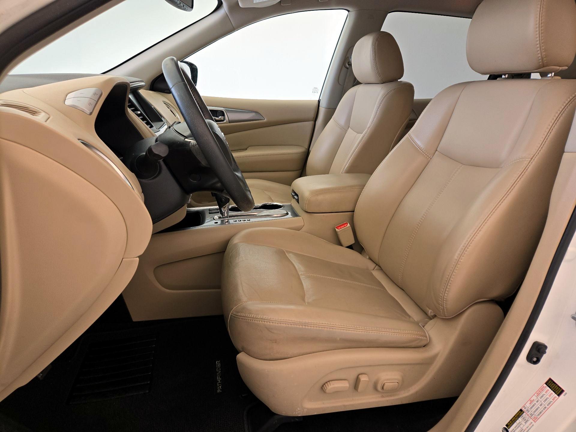 Thumbnail: 2017 Nissan Pathfinder - 11