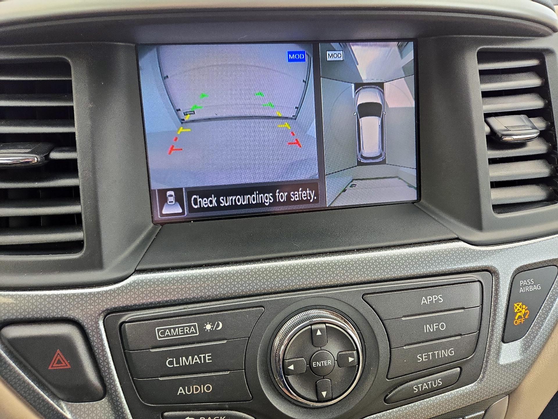 Thumbnail: 2017 Nissan Pathfinder - 14