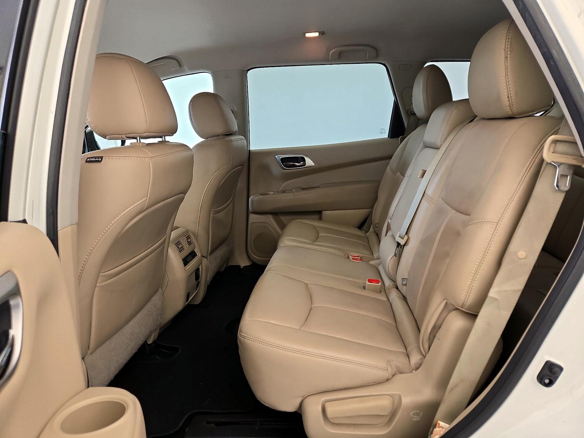 Thumbnail: 2017 Nissan Pathfinder - 19